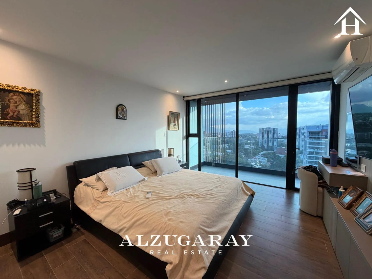 APTO C/ VISTA ESPECTACULAR 4 HAB / 5 PARQUEOS / ZONA 15 — Apartamento en Venta en Vista Hermosa I, Zona 15, Guatemala, Ciudad — foto 8 de 10