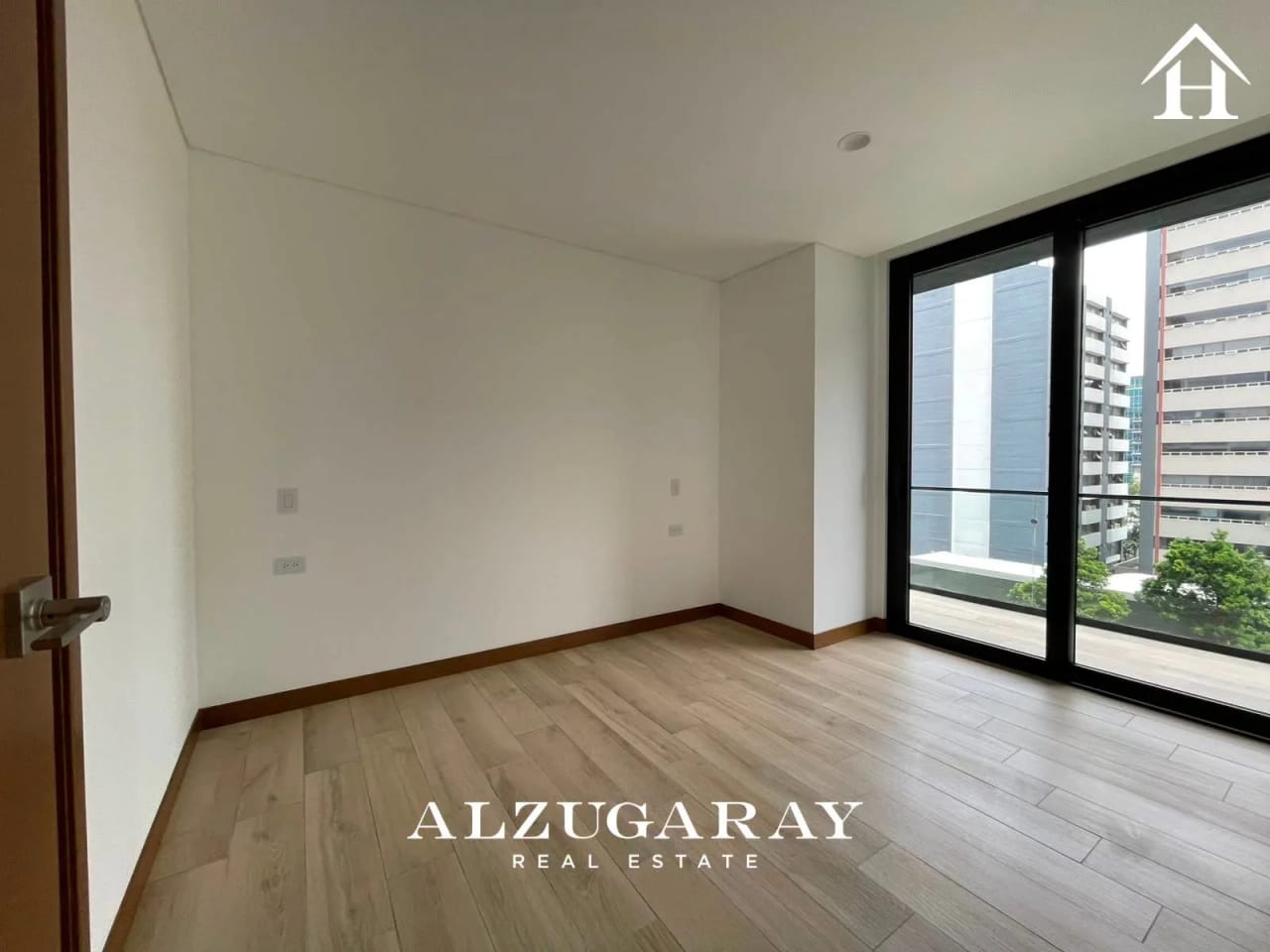 Apartamento en Renta 2 Hab. / Ferré Diez, Zona 10 — Apartamento en Alquiler en Ferré Diez, Zona 10, Guatemala, Ciudad — foto 5 de 8