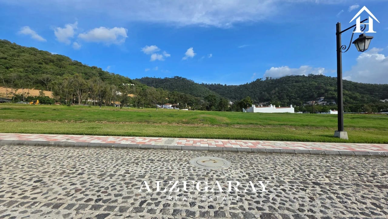 Terreno Plano en Venta 644 VR2 / Antigua Guatemala — Terreno en Venta en Antigua, Sacatepéquez — foto 1 de 5
