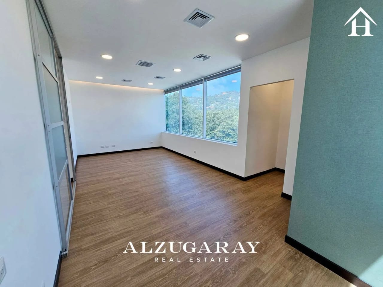 Oficina en Renta Z.10 98 MT2 / Zona Pradera — Oficina en Alquiler en Zona Pradera, Zona 10, Guatemala, Ciudad — foto 2 de 10