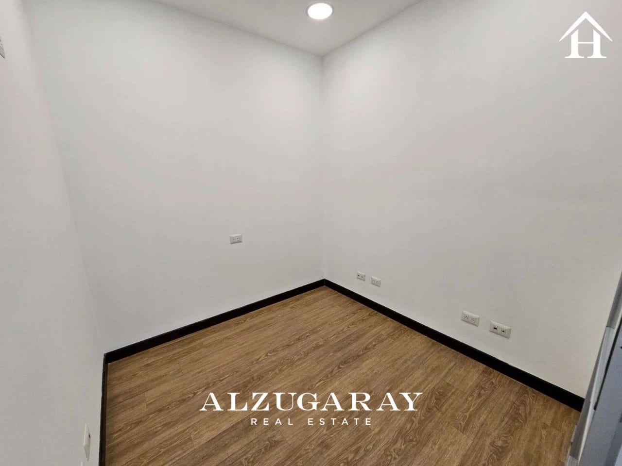 Oficina en Renta Z.10 98 MT2 / Zona Pradera — Oficina en Alquiler en Zona Pradera, Zona 10, Guatemala, Ciudad — foto 10 de 10
