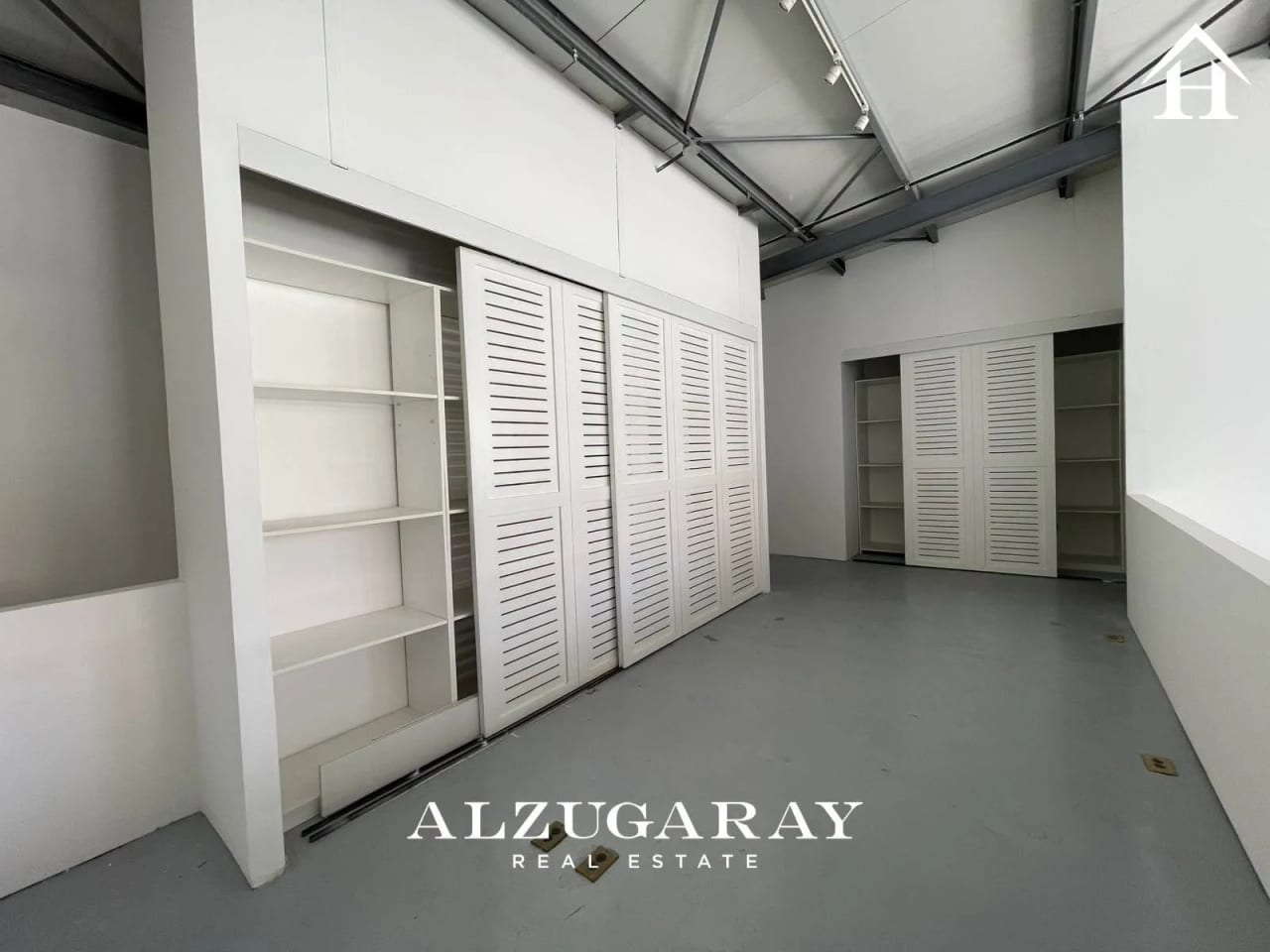 Local Comercial en Renta 111 MT2 | Plaza Comercial Z.14 — Local en Alquiler en Zona 14, Guatemala, Ciudad — foto 6 de 9