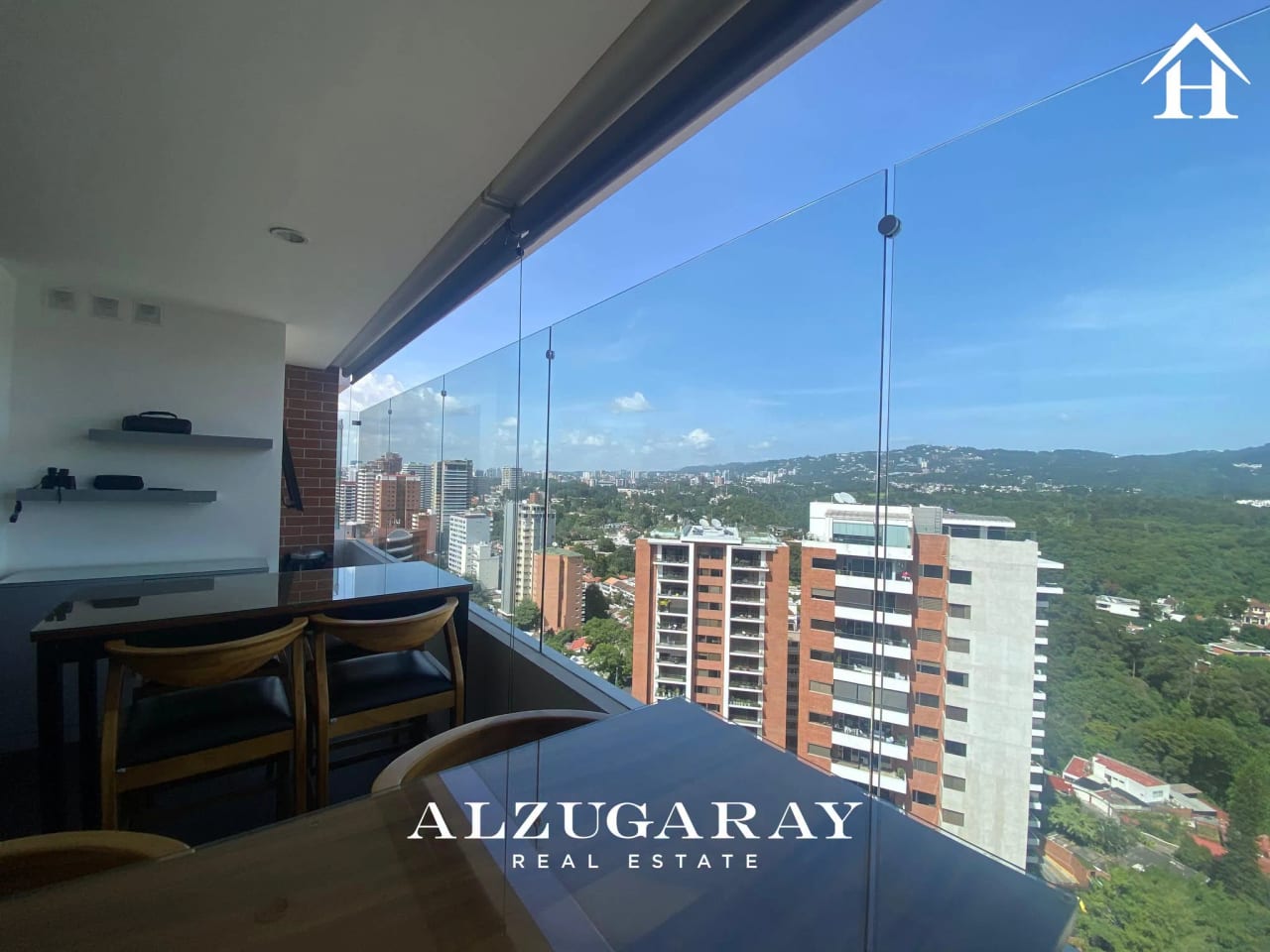 Apartamento en Renta 3 Hab.| Edificio en Zona 14 — Apartamento en Alquiler en Zona 14, Guatemala, Ciudad — foto 3 de 11