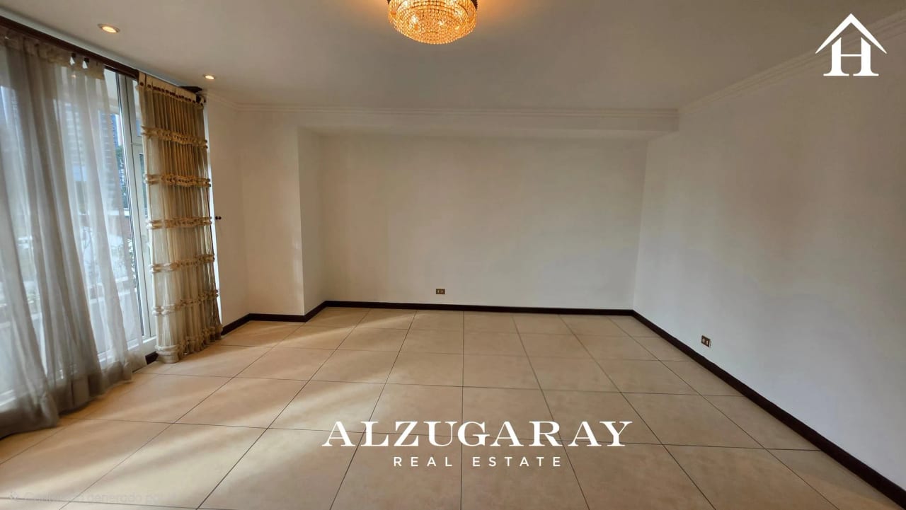 Apartamento Nivel Completo en Renta 3 Hab. | Edificio Antiguo Z.10 — Apartamento en Alquiler en Zona 10, Guatemala, Ciudad — foto 4 de 9