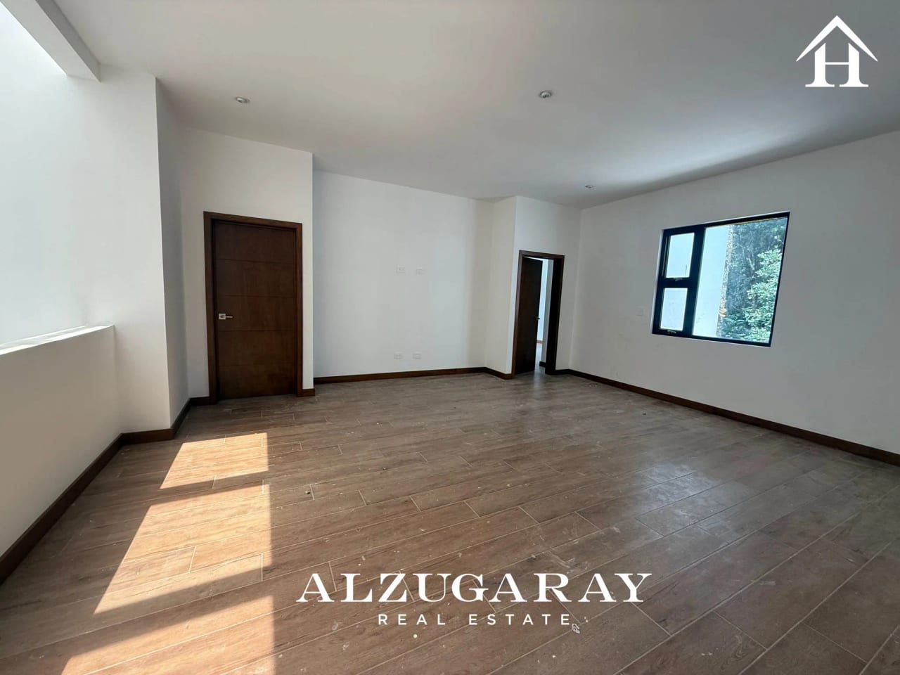 Casa Minimalista para Estrenar 4 Hab.| Santa Rosalia CAES — Casa en Venta en Santa Rosalia La Laguna, Carretera a El Salvador, Guatemala, Ciudad — foto 5 de 10