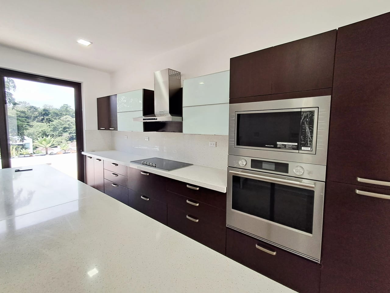 Casa Venta Lomas de San Isidro — Casa en Venta en Lomas de San Isidro, Zona 16, Guatemala, Ciudad — foto 2 de 14