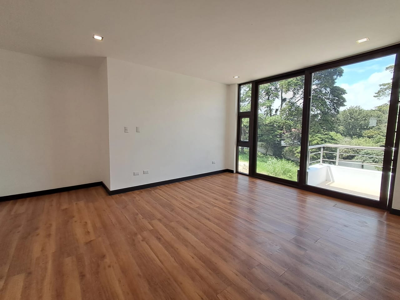 Casa Venta Lomas de San Isidro — Casa en Venta en Lomas de San Isidro, Zona 16, Guatemala, Ciudad — foto 9 de 14