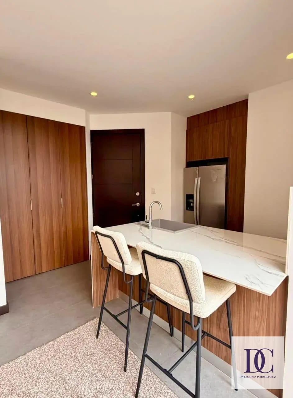 📍 APARTAMENTO AMUEBLADO EN RENTA – 1 HAB + JARDÍN | EDIFICIO ARLES | ZONA 15 — Apartamento en Alquiler en Arles, Zona 15, Guatemala, Ciudad — foto 4 de 12