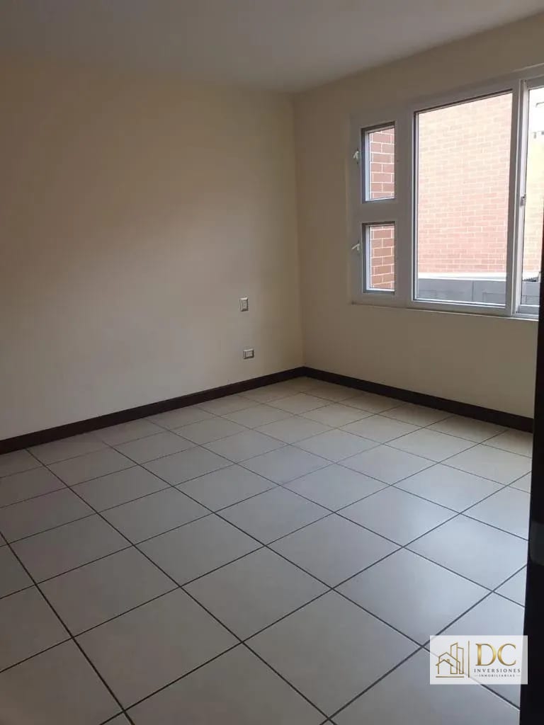 📍 CASA EN RENTA – 3 HAB + JARDÍN Y SALA FAMILIAR | ENSENADA DE SAN ISIDRO | ZONA 16 — Casa en Alquiler en Ensenada de San Isidro, Zona 16, Guatemala, Ciudad — foto 5 de 14