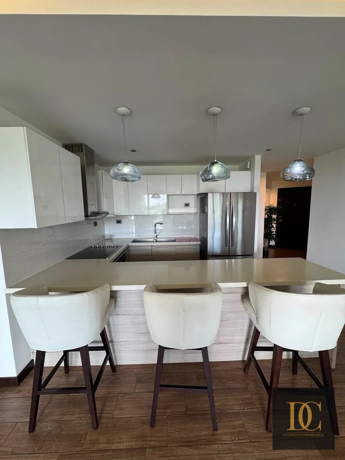 📍 Apartamento en Renta Amueblado– 2 Hab | Edificio Castalia | Vhii, Zona 15 — Apartamento en Alquiler en Castalia, Zona 15, Guatemala, Ciudad — foto 3 de 14