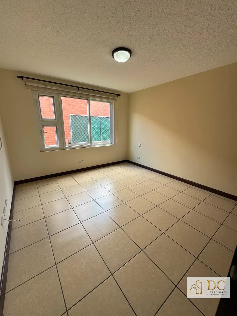 📍 Casa en Renta – 3 Hab + Jardín y Sala Familiar | Ensenada de San Isidro | Zona 16 — Casa en Alquiler en Ensenada de San Isidro, Zona 16, Guatemala, Ciudad — foto 6 de 17