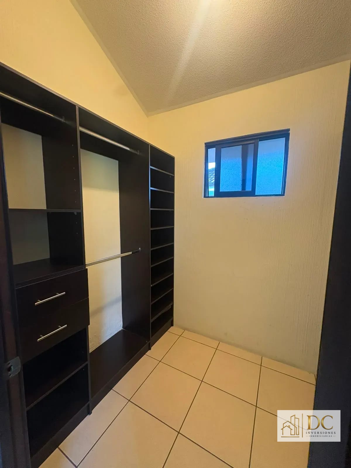 📍 CASA EN RENTA – 3 HAB + JARDÍN | ALAMEDA DE SAN ISIDRO | ZONA 16 — Casa en Alquiler en Alamedas de San Isidro, Zona 16, Guatemala, Ciudad — foto 9 de 12