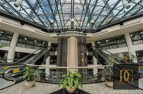 📍 Oficina en Renta – 142.97 M² | Edificio Atlantis | Zona 10 — Oficina en Alquiler en Atlantis, Zona 10, Guatemala, Ciudad — foto 4 de 5