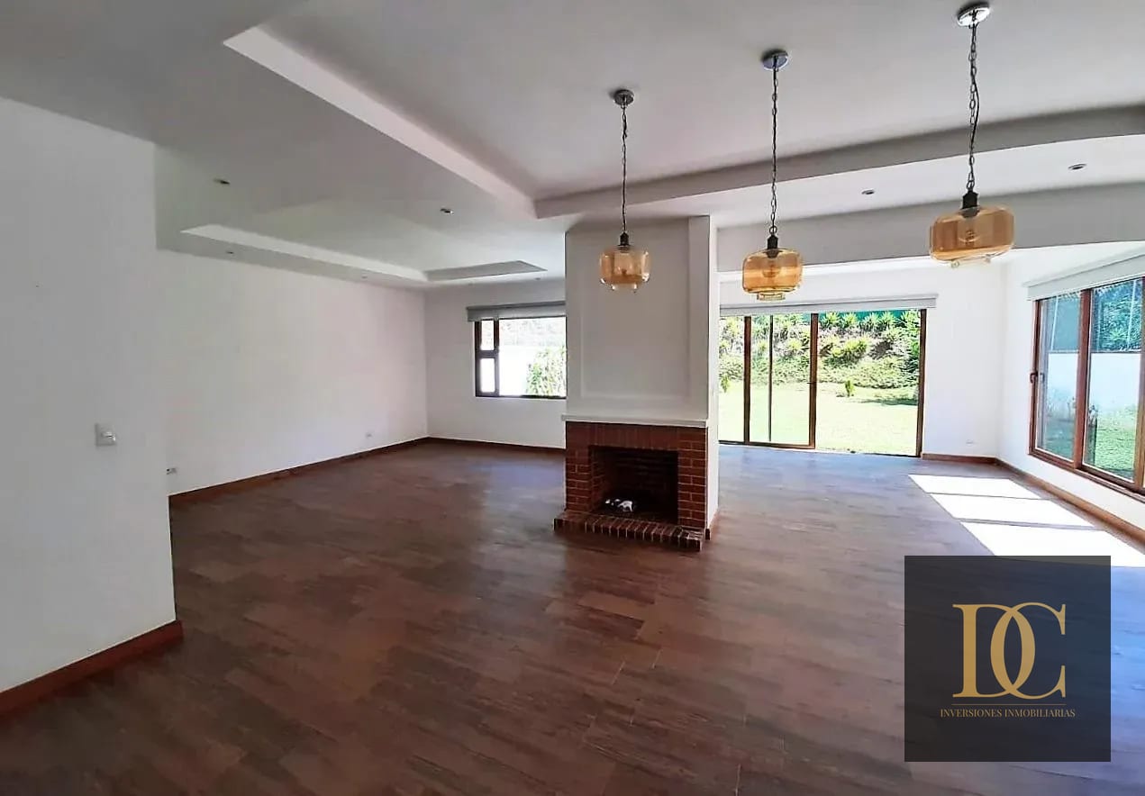 📍 Casa en Renta – 4 Hab + Jardín | Residencial Alto Valle | KM. 12.5 — Casa en Alquiler en Alto Valle, Carretera a El Salvador, Guatemala, Ciudad — foto 2 de 11