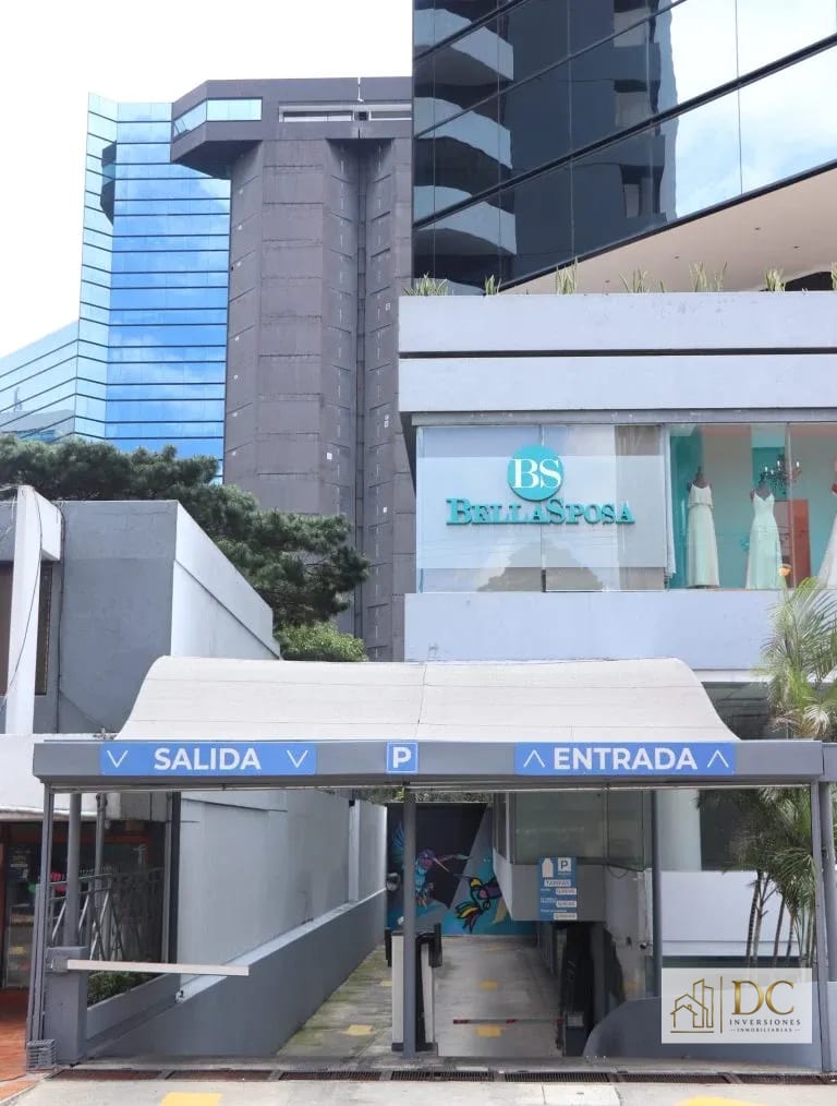 📍 Oficina en Renta – 495 M² + 10 Oficinas | Murano Center | Zona 10 — Oficina en Alquiler en Murano Center, Zona 10, Guatemala, Ciudad — foto 6 de 11