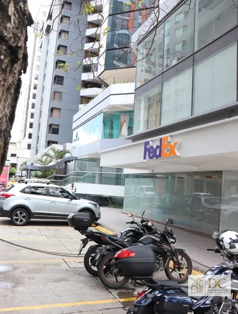 📍 Oficina en Renta – 495 M² + 10 Oficinas | Murano Center | Zona 10 — Oficina en Alquiler en Murano Center, Zona 10, Guatemala, Ciudad — foto 8 de 11