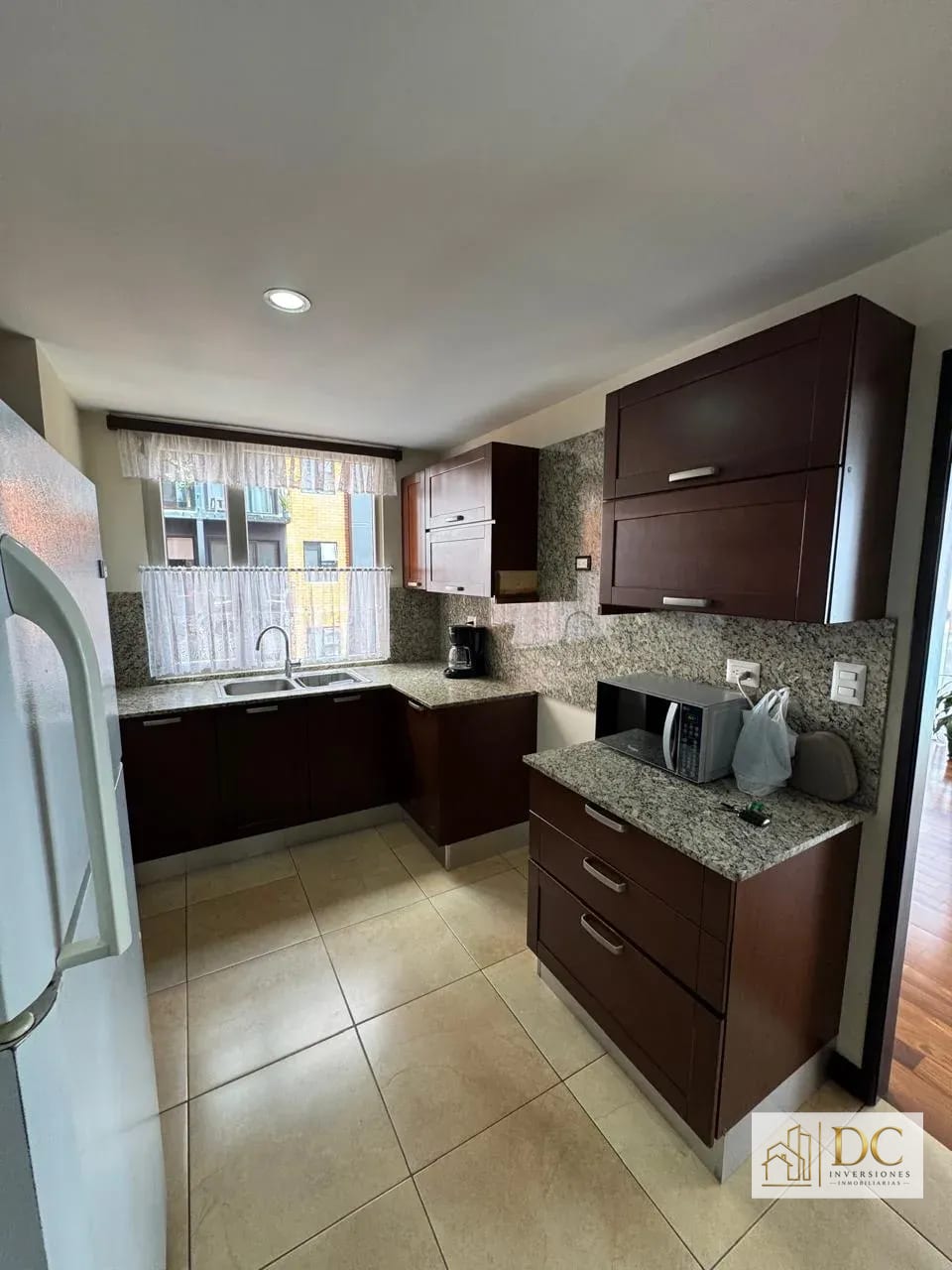 ๐ Apartamento en Renta โ 3 Hab + 3 Parqueos | Aria | Zona 10 ๐ Esti โ Apartamento en Alquiler en Aria, Zona 10, Guatemala, Ciudad โ foto 2 de 16
