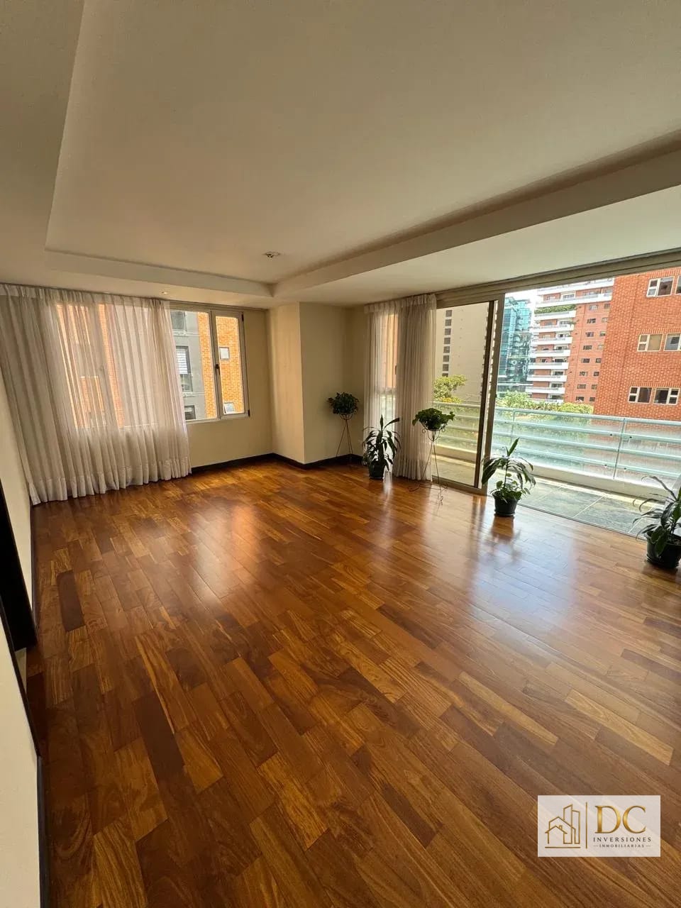 ๐ Apartamento en Renta โ 3 Hab + 3 Parqueos | Aria | Zona 10 ๐ Esti โ Apartamento en Alquiler en Aria, Zona 10, Guatemala, Ciudad โ foto 11 de 16