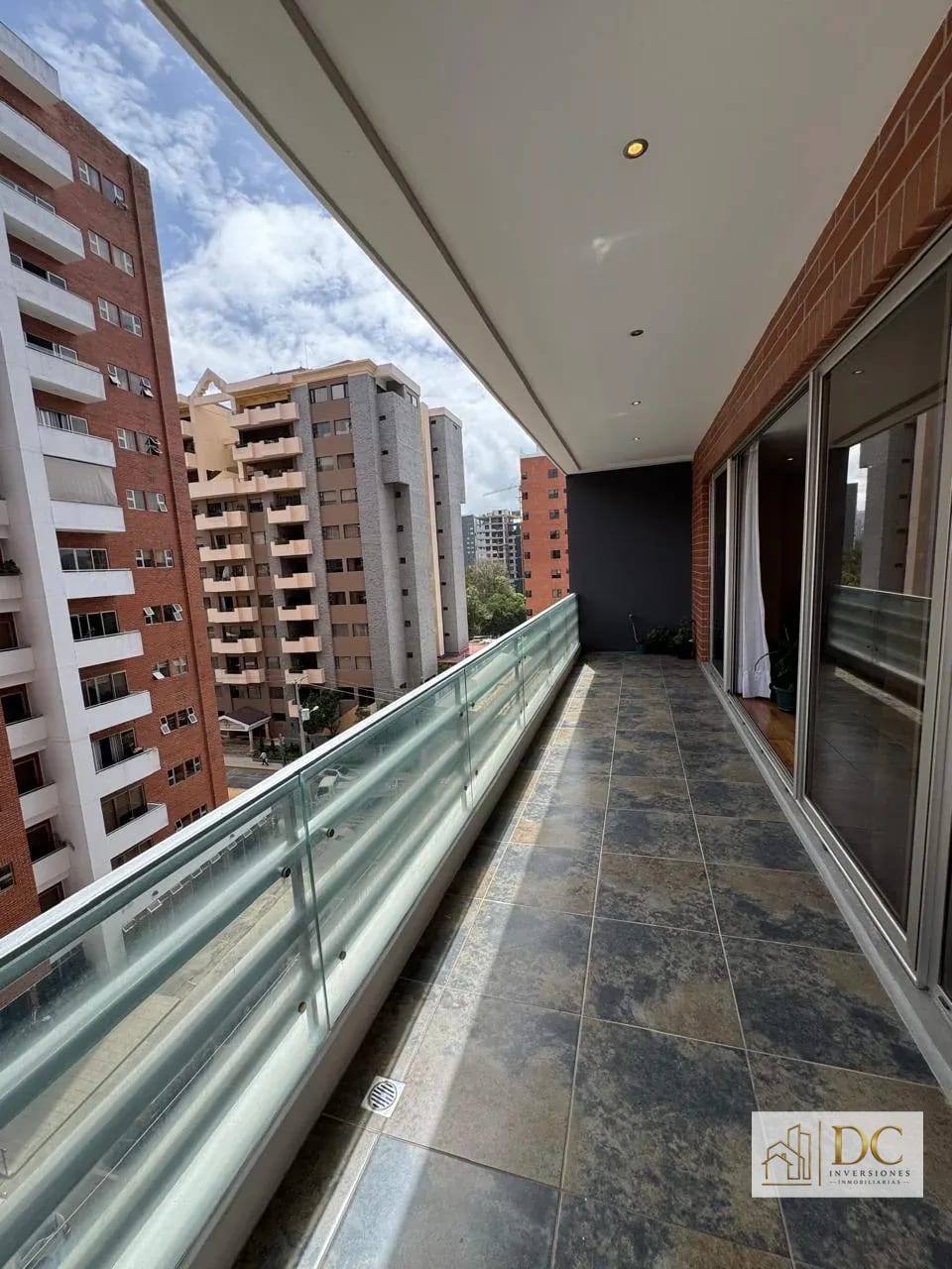 ๐ Apartamento en Renta โ 3 Hab + 3 Parqueos | Aria | Zona 10 ๐ Esti โ Apartamento en Alquiler en Aria, Zona 10, Guatemala, Ciudad โ foto 15 de 16