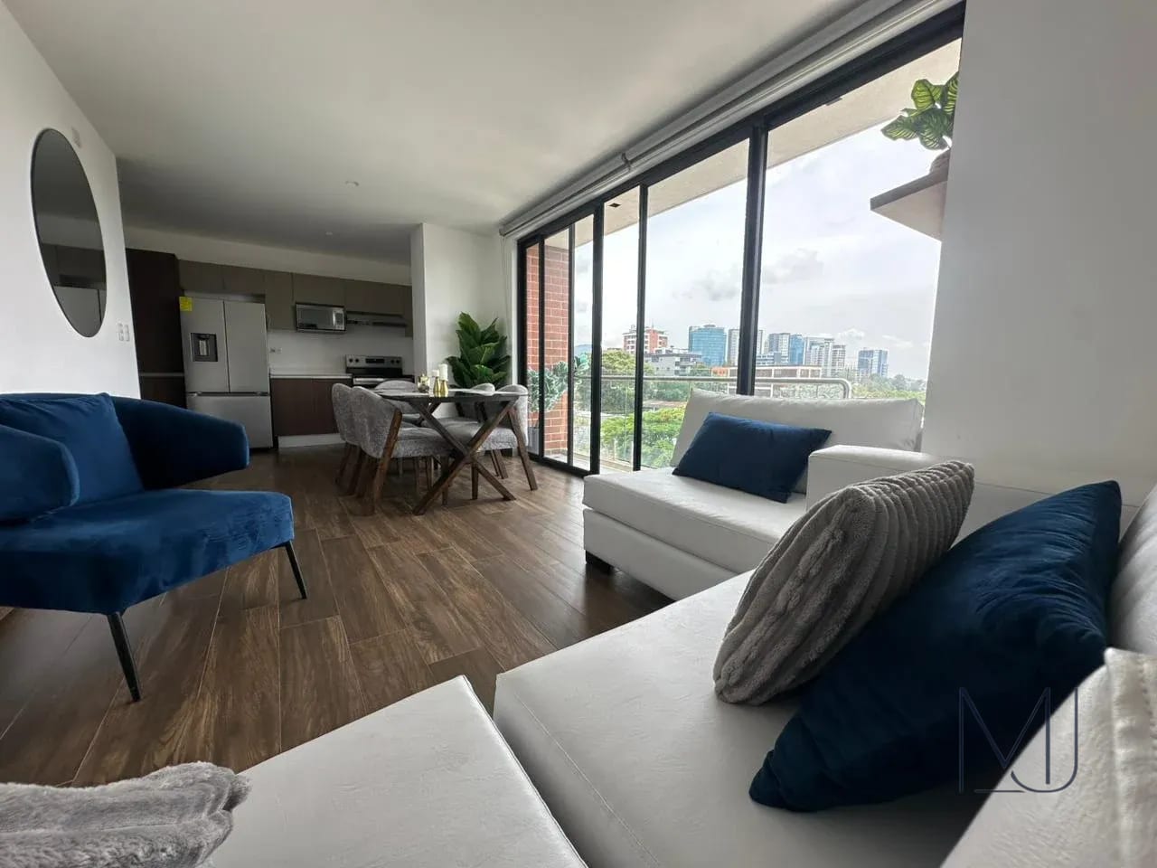 Apartamento en Alquiler | Vila Quince | Zona 15 VH2 | Amueblado · 3 habitaciones — Apartamento en Alquiler en Vila Quince, Zona 15, Guatemala, Ciudad — foto 1 de 11