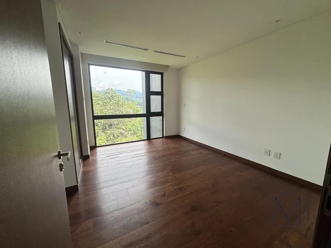 Apartamento en Alquiler / Venta | Edificio Azores | Zona 15 VH2 | 3 habitaciones · AC — Apartamento en Alquiler en Zona 15, Guatemala, Ciudad — foto 7 de 17
