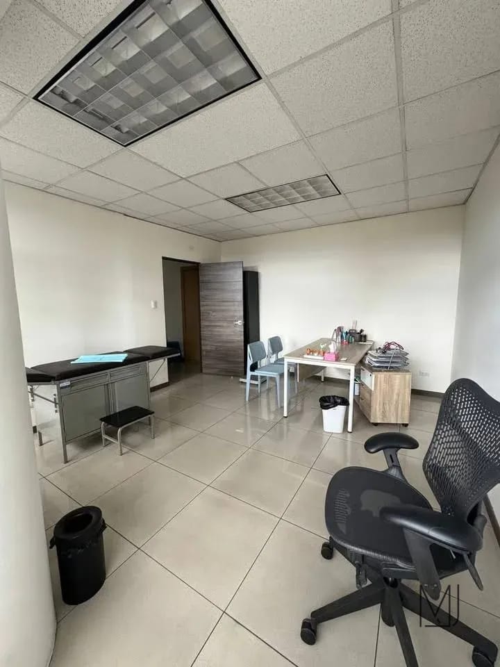 Clínica en Alquiler | Sixtino I | Zona 10 | 60 m2 · Tabicada — Clínica en Alquiler en Sixtino I, Zona 10, Guatemala, Ciudad — foto 8 de 8
