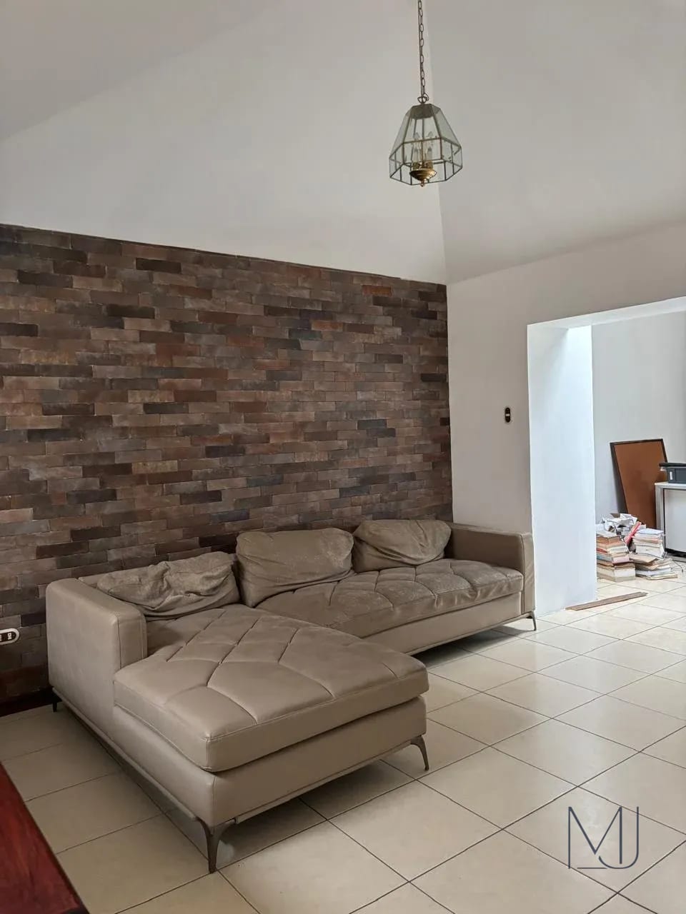 Casa en Alquiler | Villas del Pinar CAES | 4 Habitaciones · Pérgola y Horno de Leña | $1,395 — Casa en Alquiler en Villas del Pinar, Carretera a El Salvador, Guatemala, Ciudad — foto 12 de 17