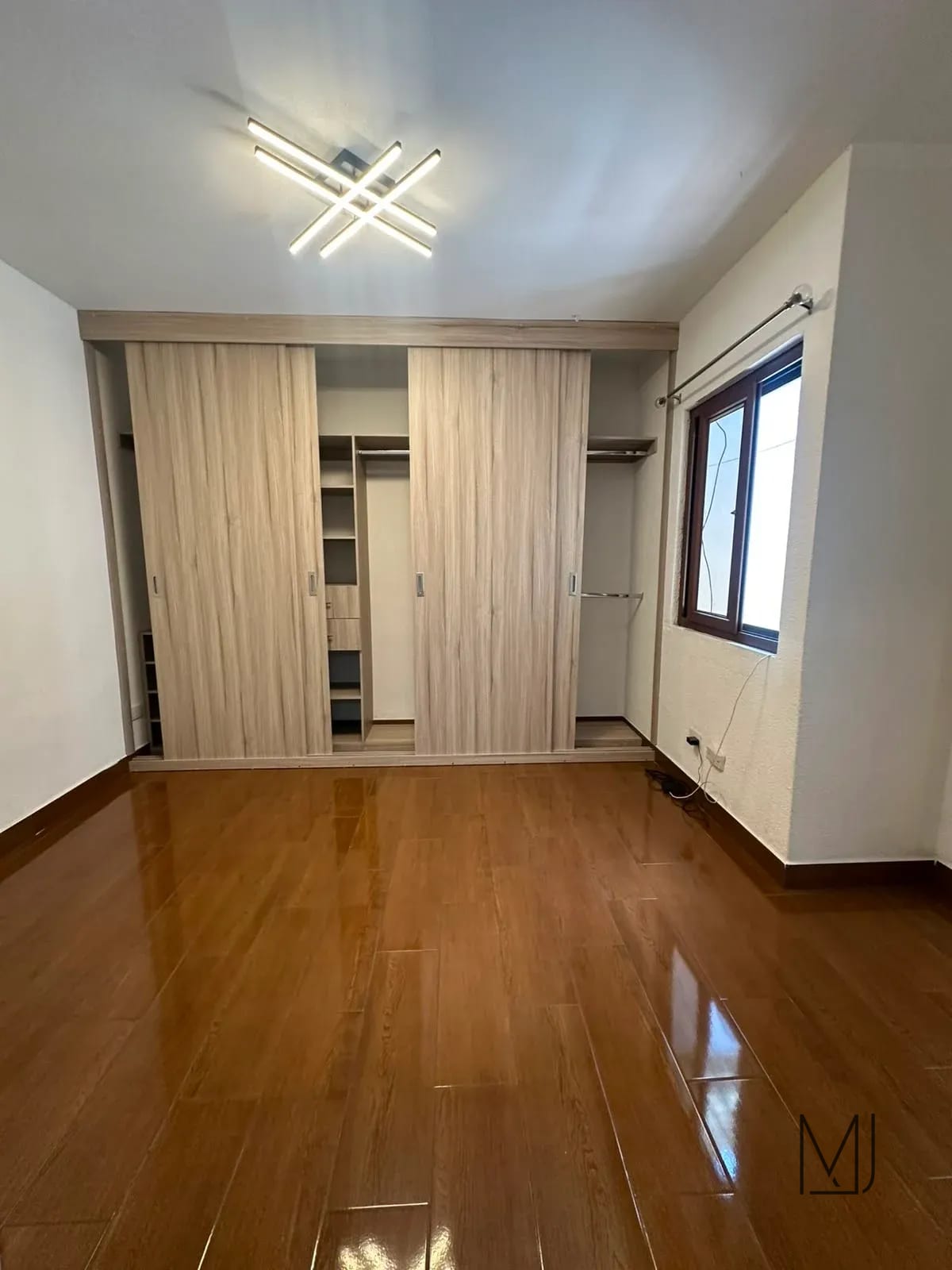 Casa en Venta | Los Palos Verdes I | San Cristóbal Zona 8 de Mixco | 1 nivel · 4 parqueos — Casa en Venta en Zona 8 Mixco, Guatemala, Ciudad — foto 12 de 16