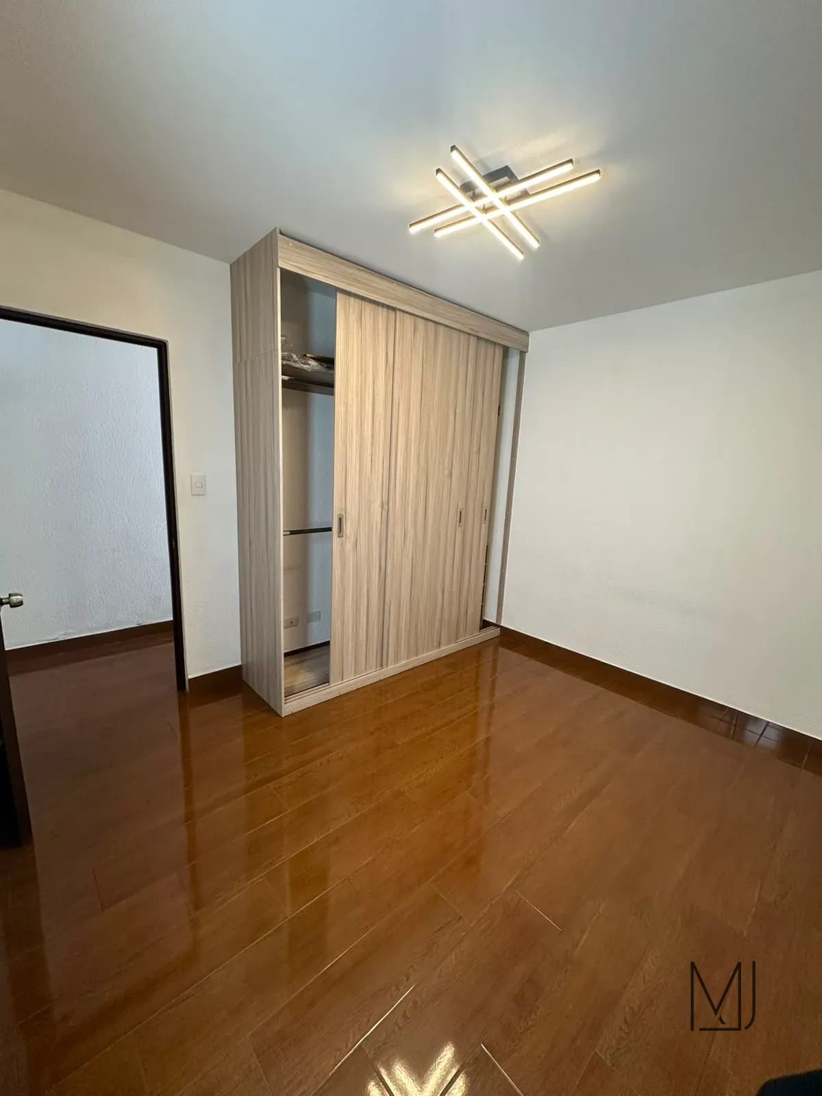 Casa en Venta | Los Palos Verdes I | San Cristóbal Zona 8 de Mixco | 1 nivel · 4 parqueos — Casa en Venta en Zona 8 Mixco, Guatemala, Ciudad — foto 11 de 16