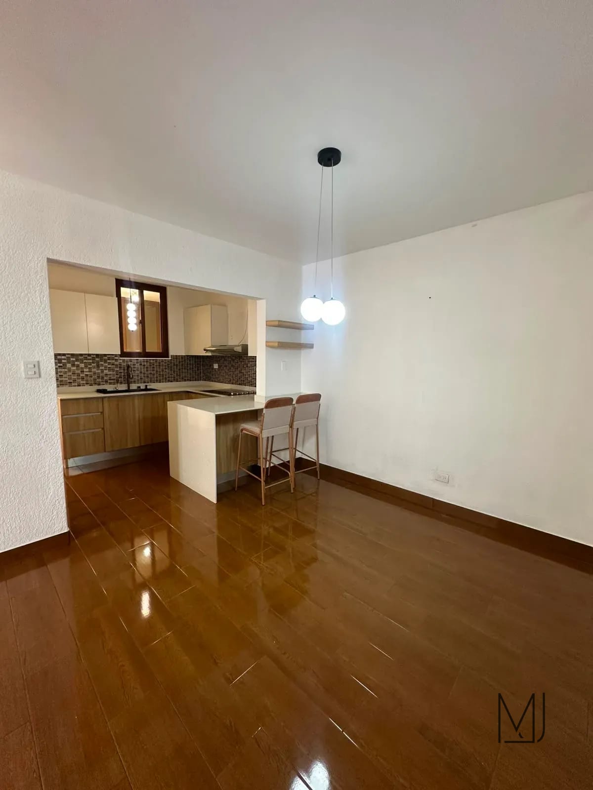 Casa en Venta | Los Palos Verdes I | San Cristóbal Zona 8 de Mixco | 1 nivel · 4 parqueos — Casa en Venta en Zona 8 Mixco, Guatemala, Ciudad — foto 5 de 16
