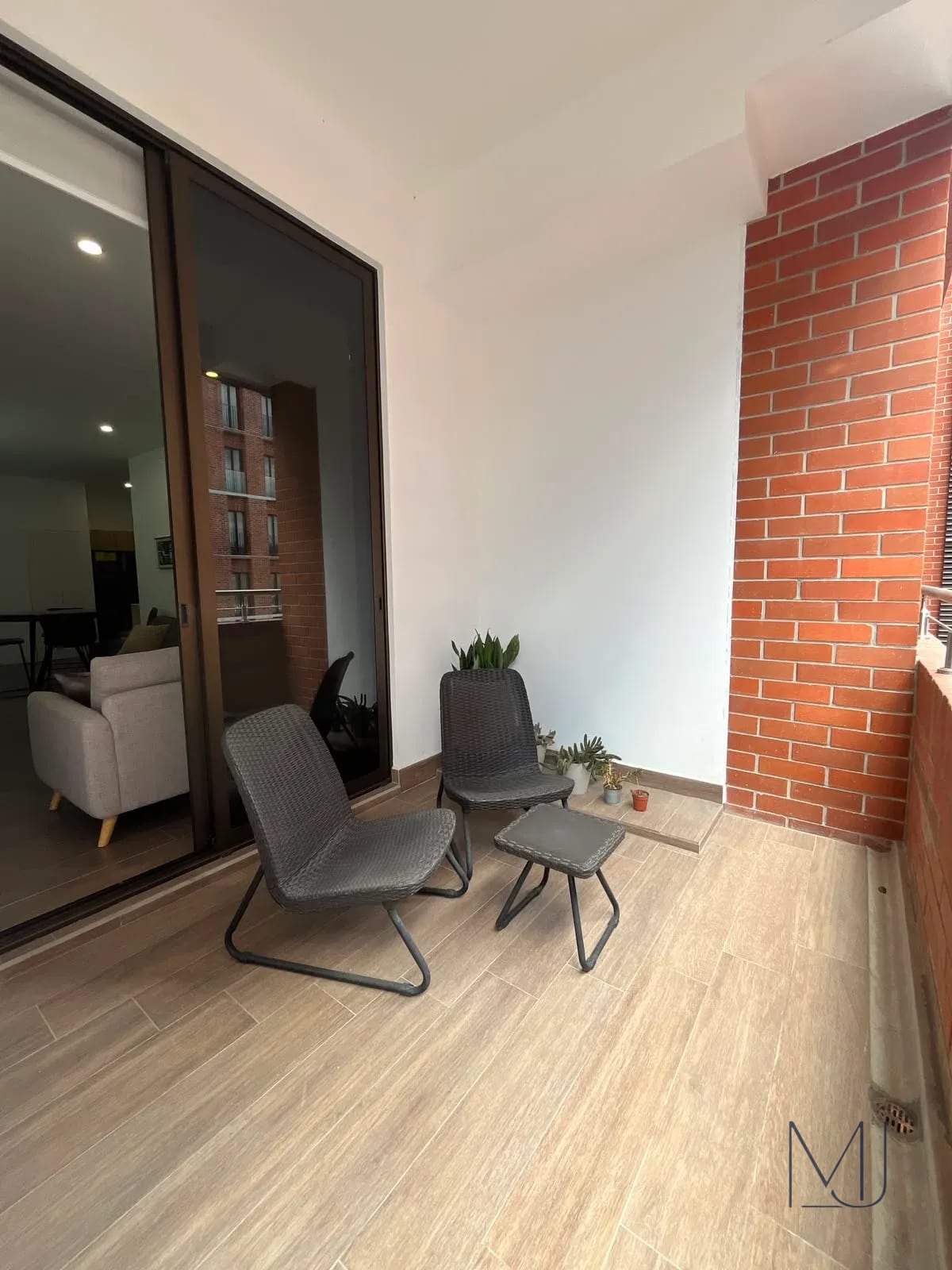 Apartamento Amueblado en Alquiler | Diagoseis | Zona 10 | Diagonal 6 · 1 habitación — Apartamento en Alquiler en Diagoseis, Zona 10, Guatemala, Ciudad — foto 2 de 17