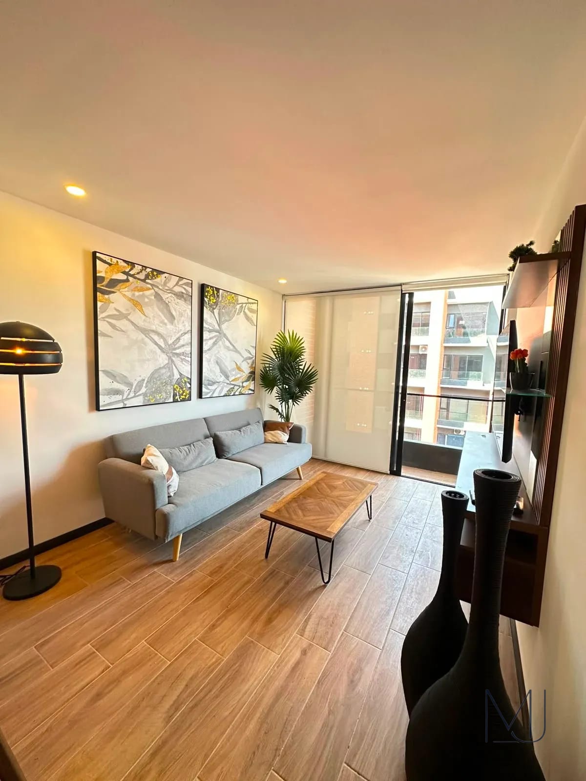 Apartamento Amueblado en Alquiler | Edificio Essenza | Zona 13 | 2 ha · alto — Apartamento en Alquiler en Zona 13, Guatemala, Ciudad — foto 2 de 10