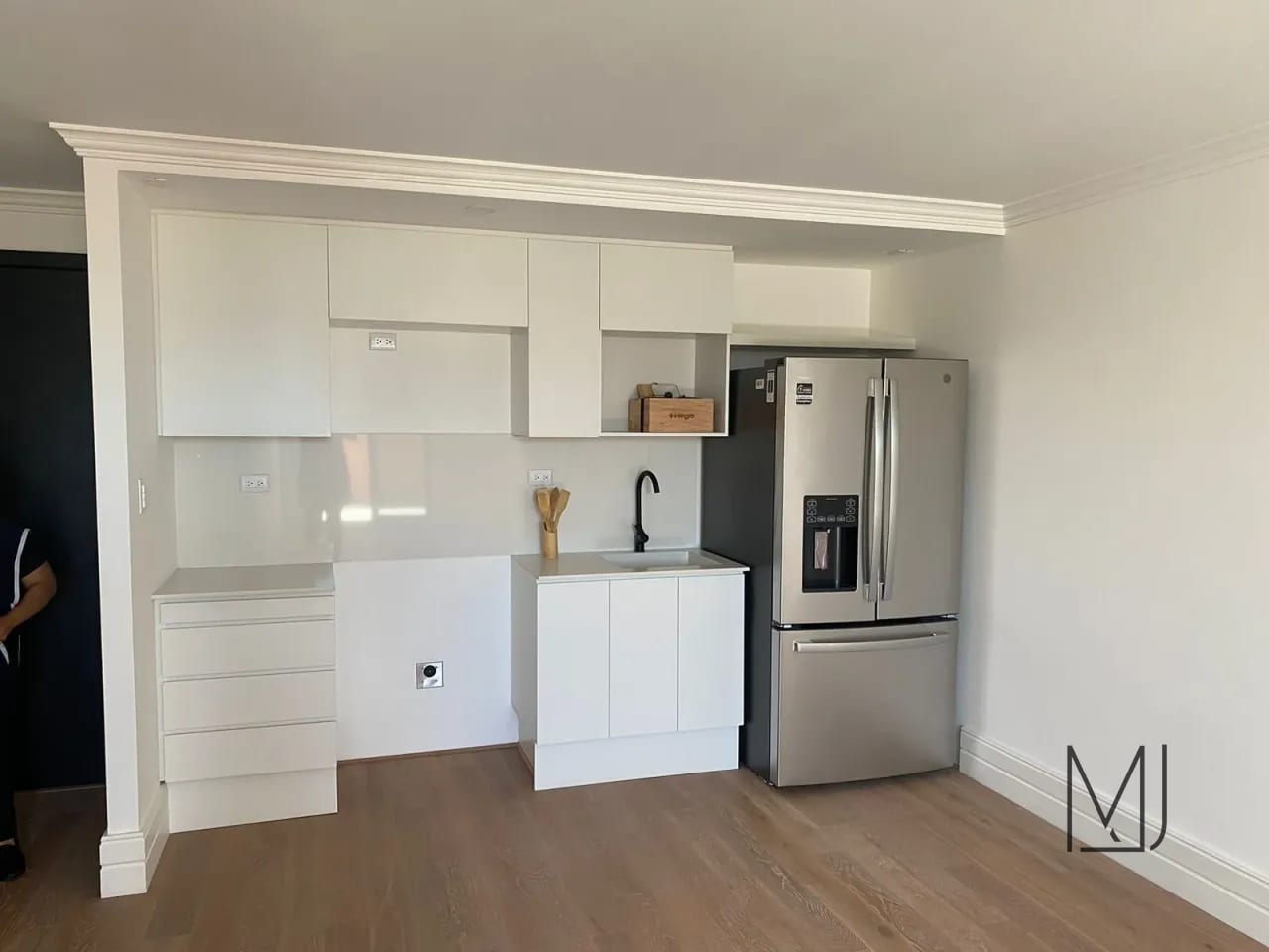 Apartamento en Alquiler / Venta | Edificio Céntrico | Zona 5 | 2 habitaciones · Terraza · Pet friendly (copia) — Apartamento en Alquiler en Céntrico, Zona 5, Guatemala, Ciudad — foto 2 de 10