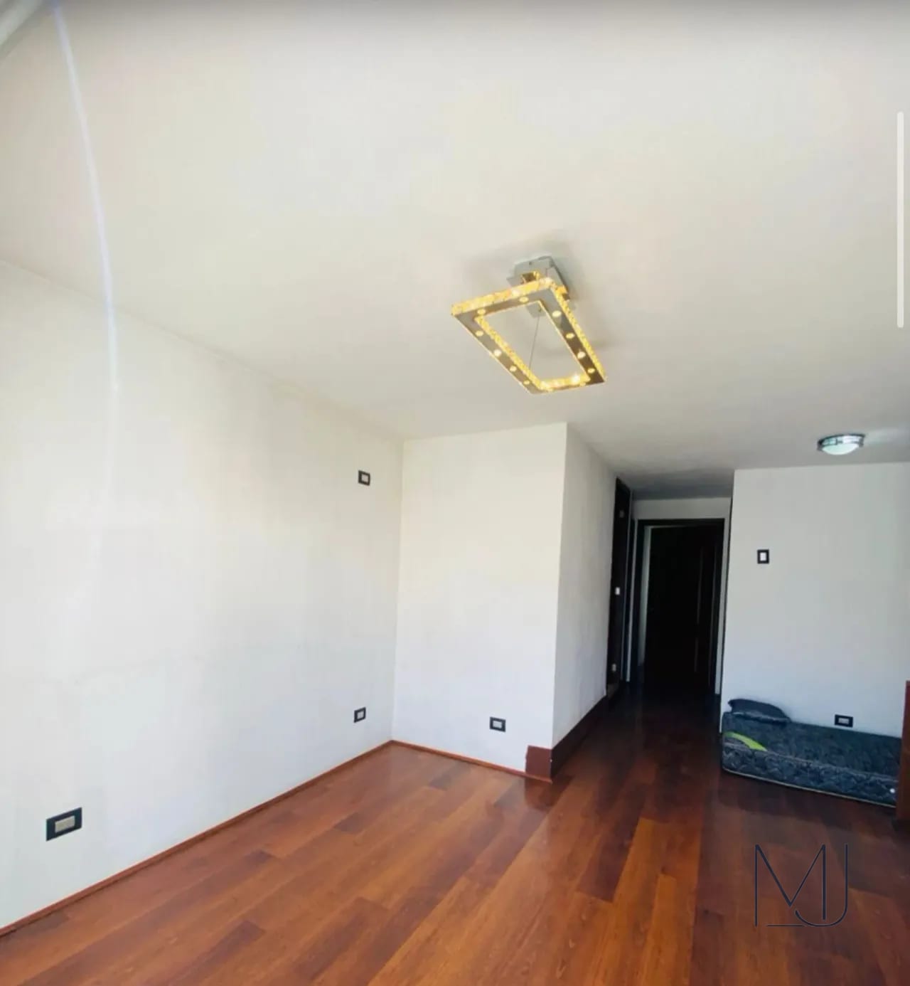 Casa en Venta | Condominio Windsor | San Cristóbal Zona 8 de Mixco | 3 habitaciones · Pérgola — Casa en Venta en Zona 8 Mixco, Guatemala, Ciudad — foto 6 de 11