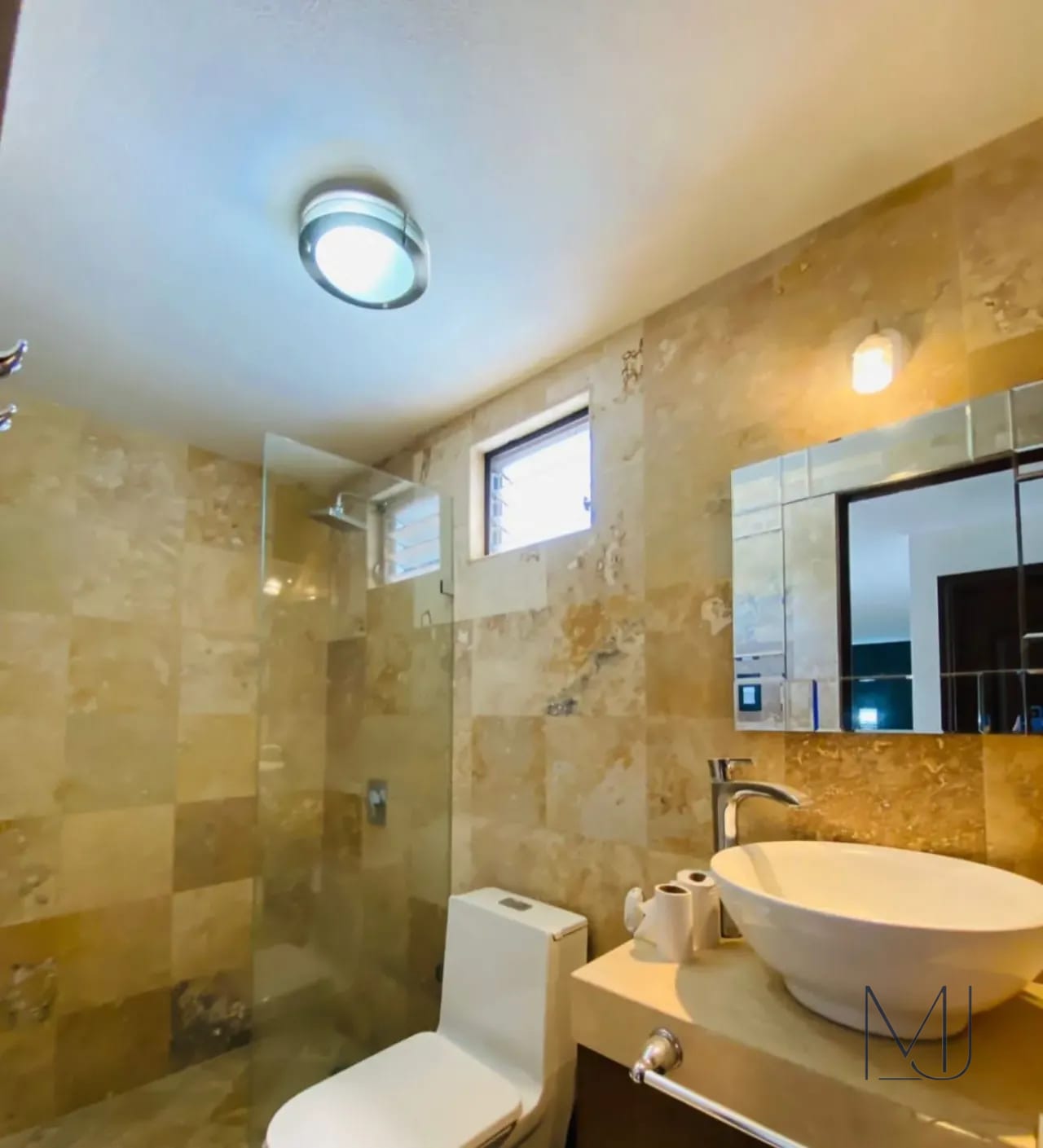 Casa en Venta | Condominio Windsor | San Cristóbal Zona 8 de Mixco | 3 habitaciones · Pérgola — Casa en Venta en Zona 8 Mixco, Guatemala, Ciudad — foto 11 de 11