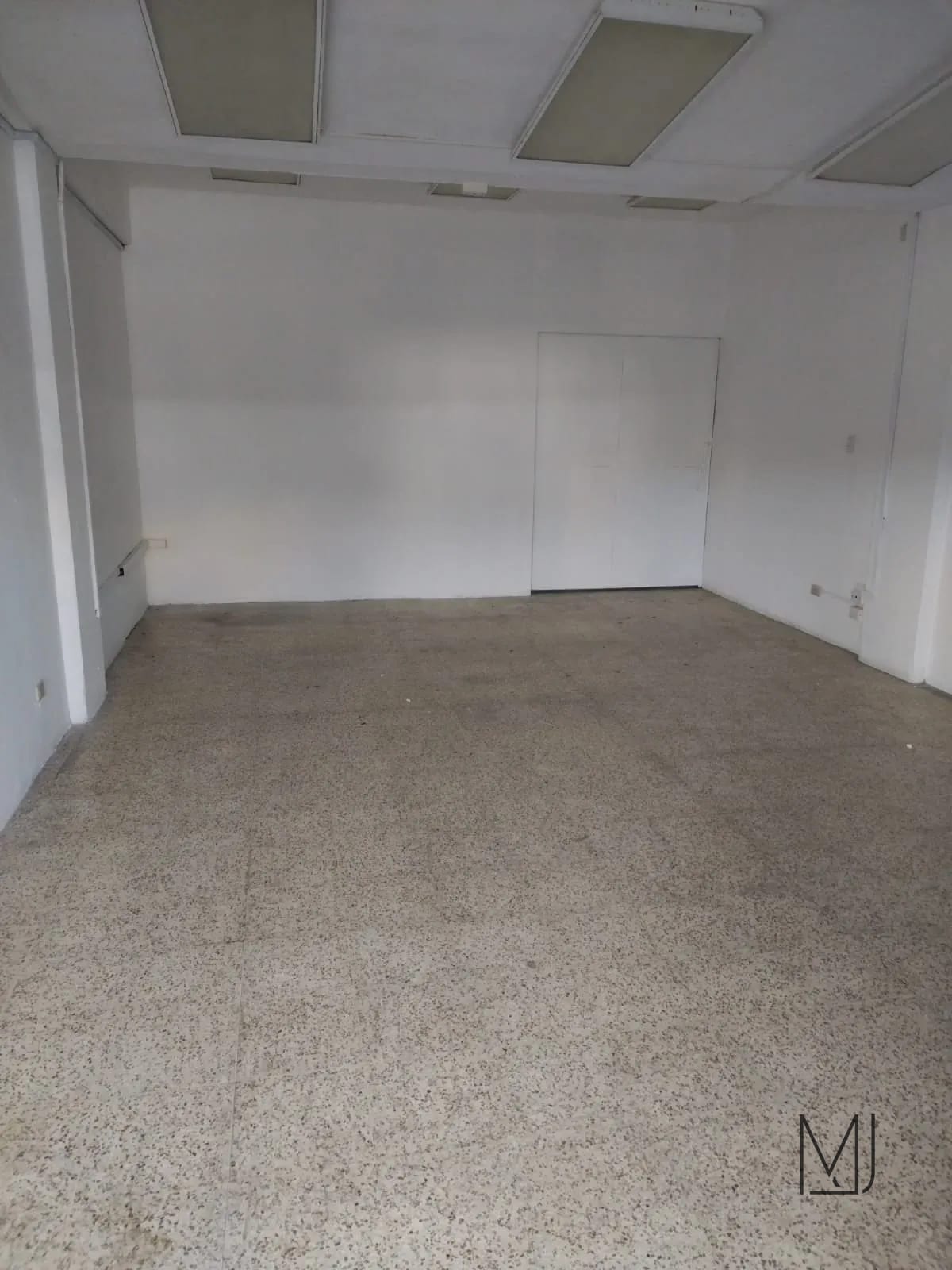 Local Comercial en Alquiler | Centro Comercial MetroSur | Zona 11 | 75 m² · 2 niveles — Local en Alquiler en Zona 11, Guatemala, Ciudad — foto 3 de 13