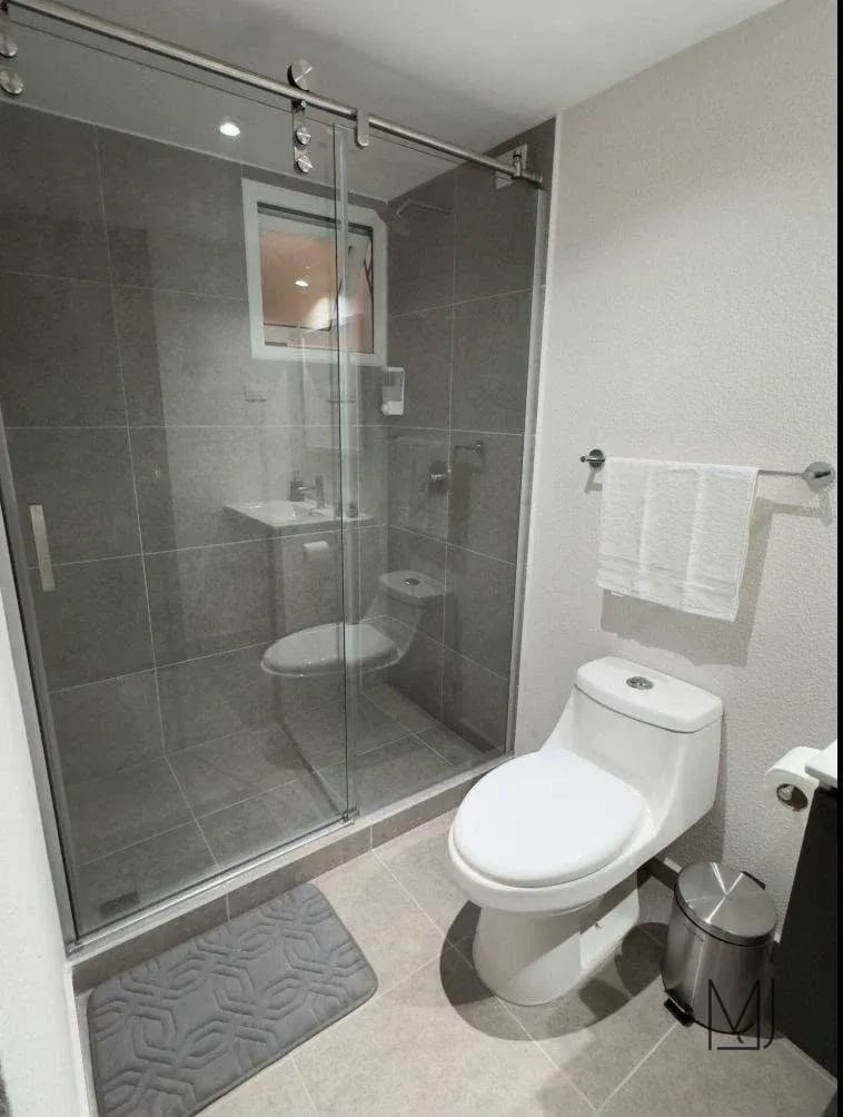 Apartamento Amueblado en Alquiler | Parque Mateo | Zona 7 | 2 habitaciones · Pet friendly — Apartamento en Alquiler en Parque Mateo, Zona 7, Guatemala, Ciudad — foto 8 de 9