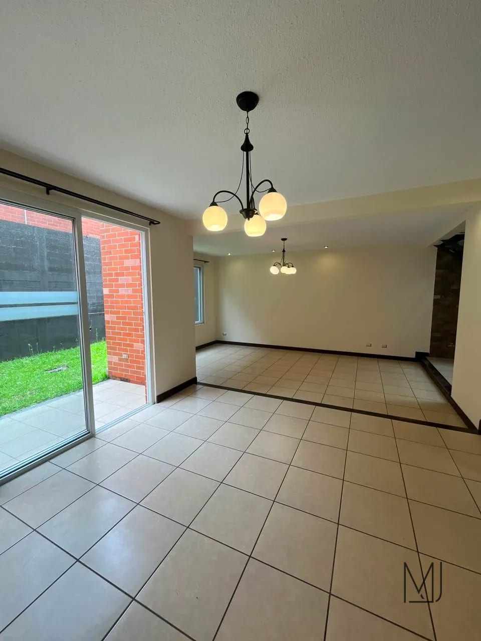 Casa en Alquiler | Ensenada de San Isidro | Zona 16 | 3 habitaciones · Jardín — Casa en Alquiler en Ensenada de San Isidro, Zona 16, Guatemala, Ciudad — foto 8 de 17