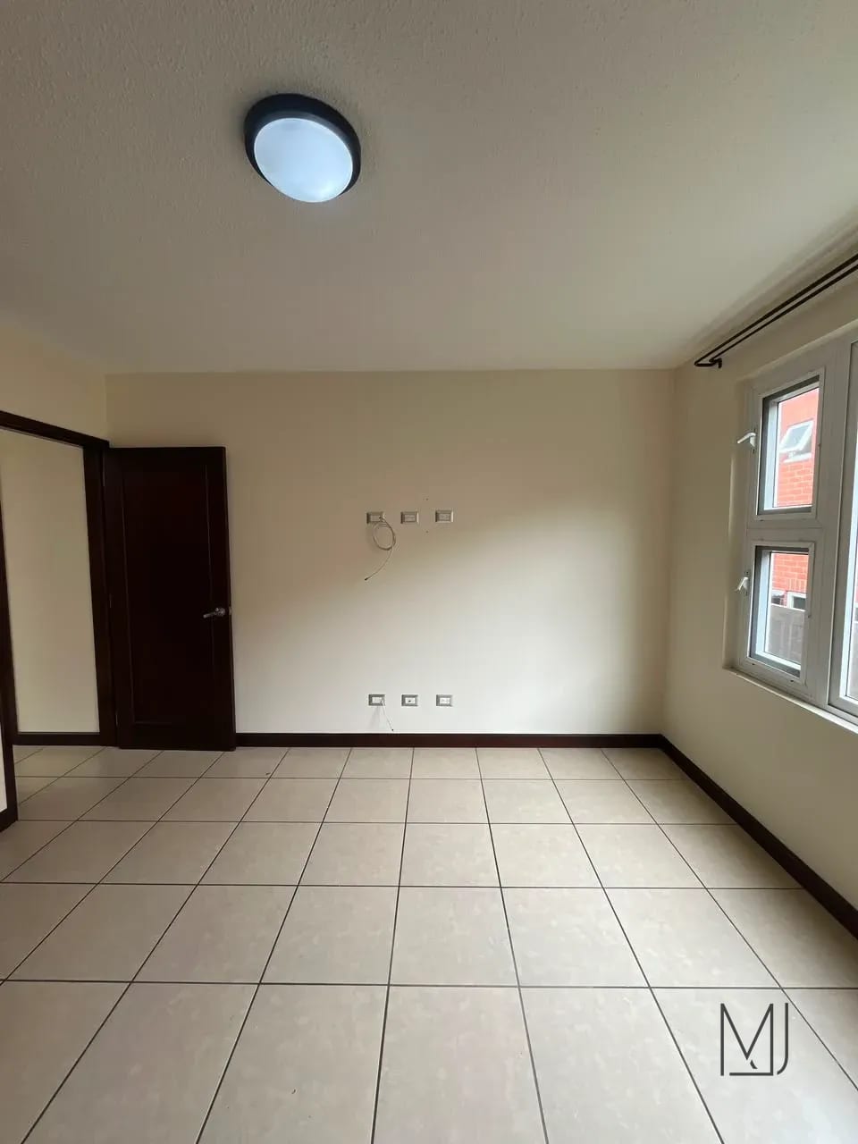 Casa en Alquiler | Ensenada de San Isidro | Zona 16 | 3 habitaciones · Jardín — Casa en Alquiler en Ensenada de San Isidro, Zona 16, Guatemala, Ciudad — foto 13 de 17
