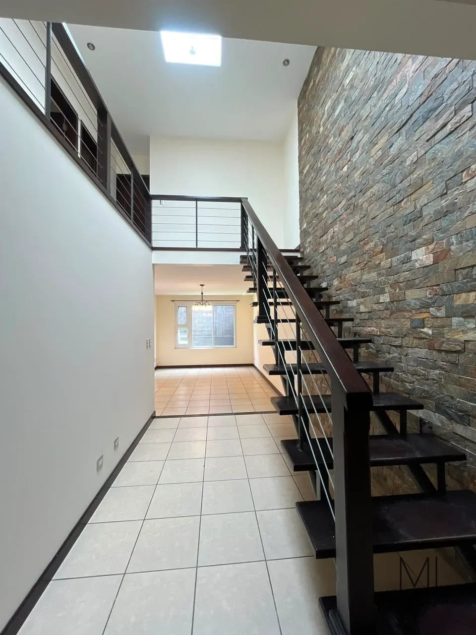 Casa en Alquiler | Ensenada de San Isidro | Zona 16 | 3 habitaciones · Jardín — Casa en Alquiler en Ensenada de San Isidro, Zona 16, Guatemala, Ciudad — foto 6 de 17