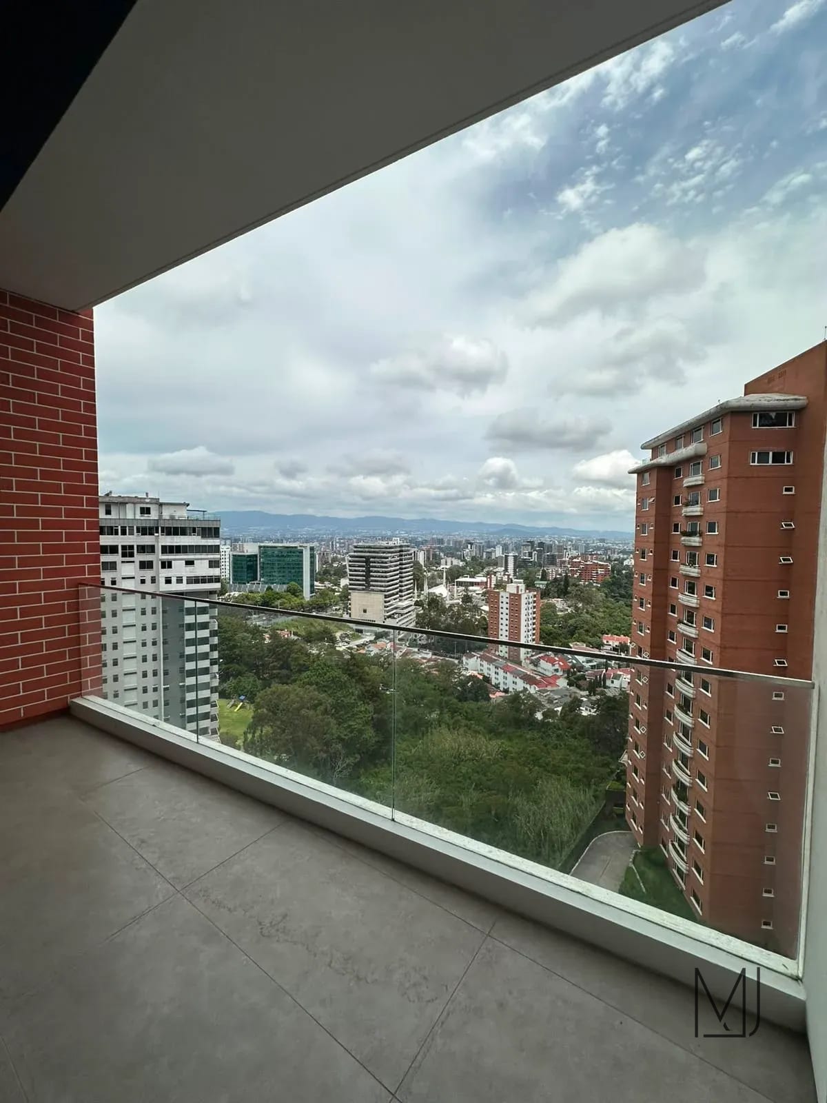 Apartamento en Alquiler | Albero San Lázaro | Zona 15 | 137 m² · 3 Hab — Apartamento en Alquiler en Albero San Lazaro, Zona 15, Guatemala, Ciudad — foto 5 de 14