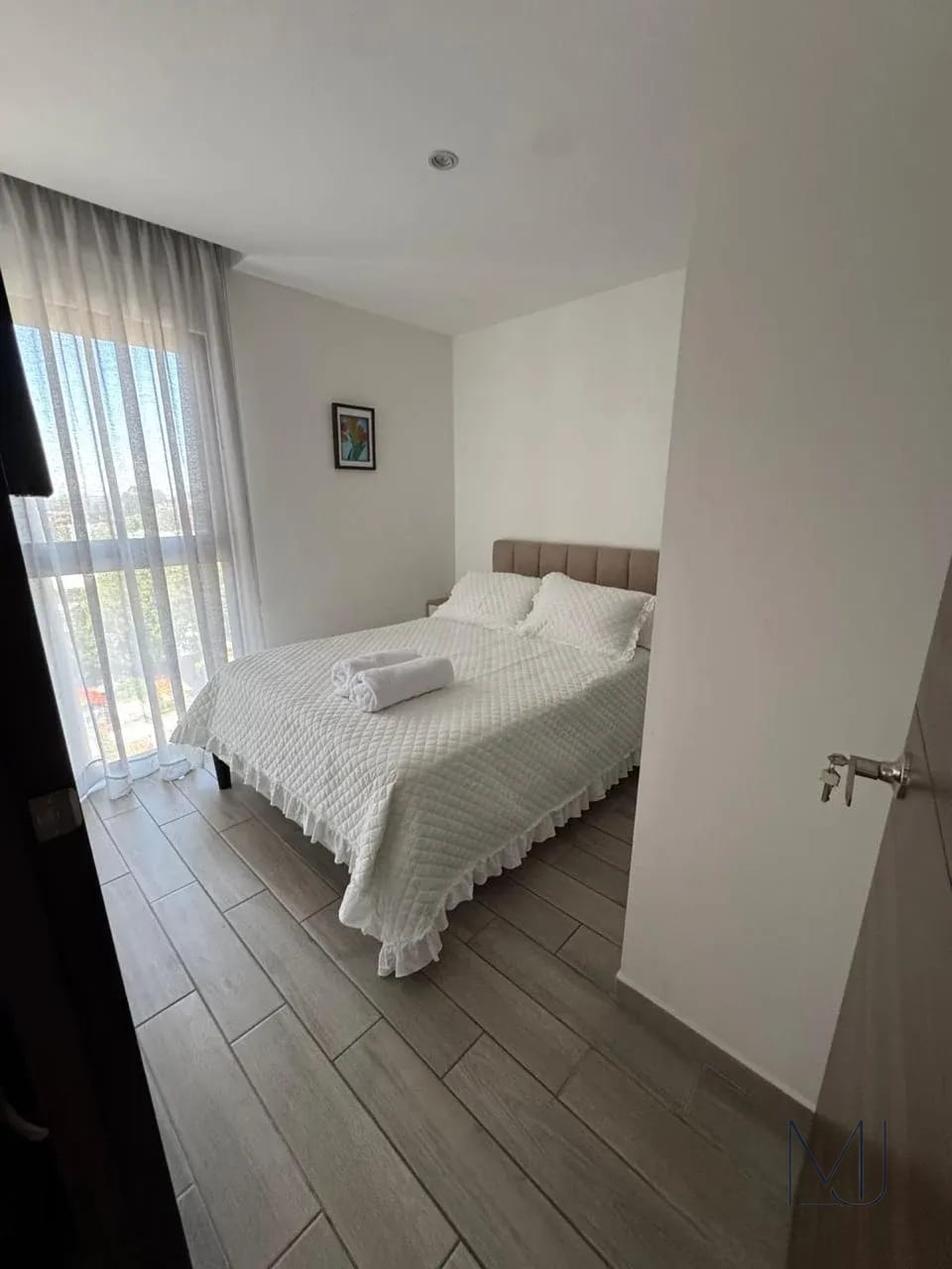 Apartamento Amueblado en Alquiler | Parque 10 | Zona 10 | 3 Habs — Apartamento en Alquiler en Parque 10, Zona 10, Guatemala, Ciudad — foto 5 de 9