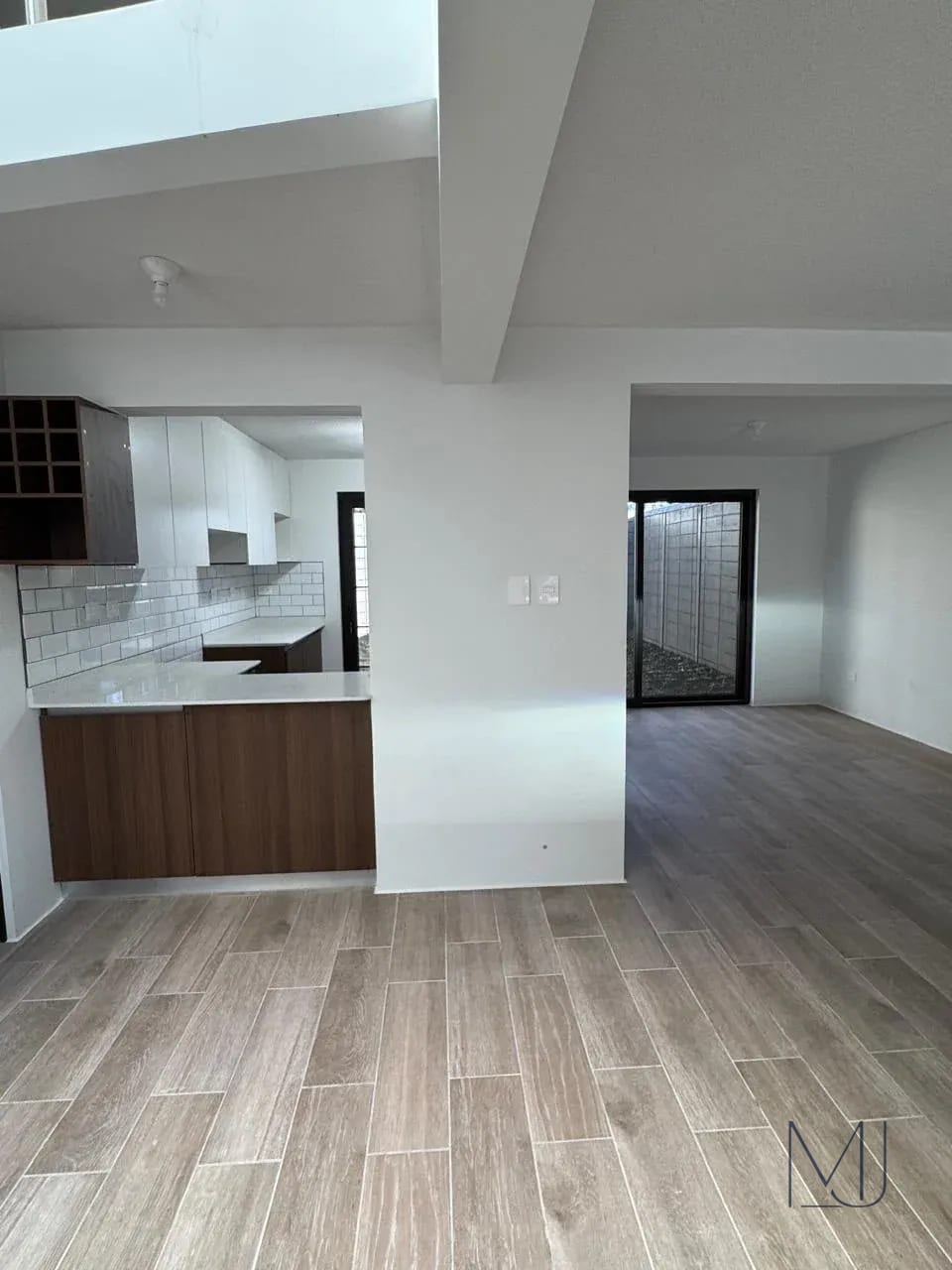 Casa en Venta / Alquiler | Mirabosques | Km 16.5 CAES | 207 m² — Casa en Venta en Carretera a El Salvador, Guatemala, Ciudad — foto 3 de 12