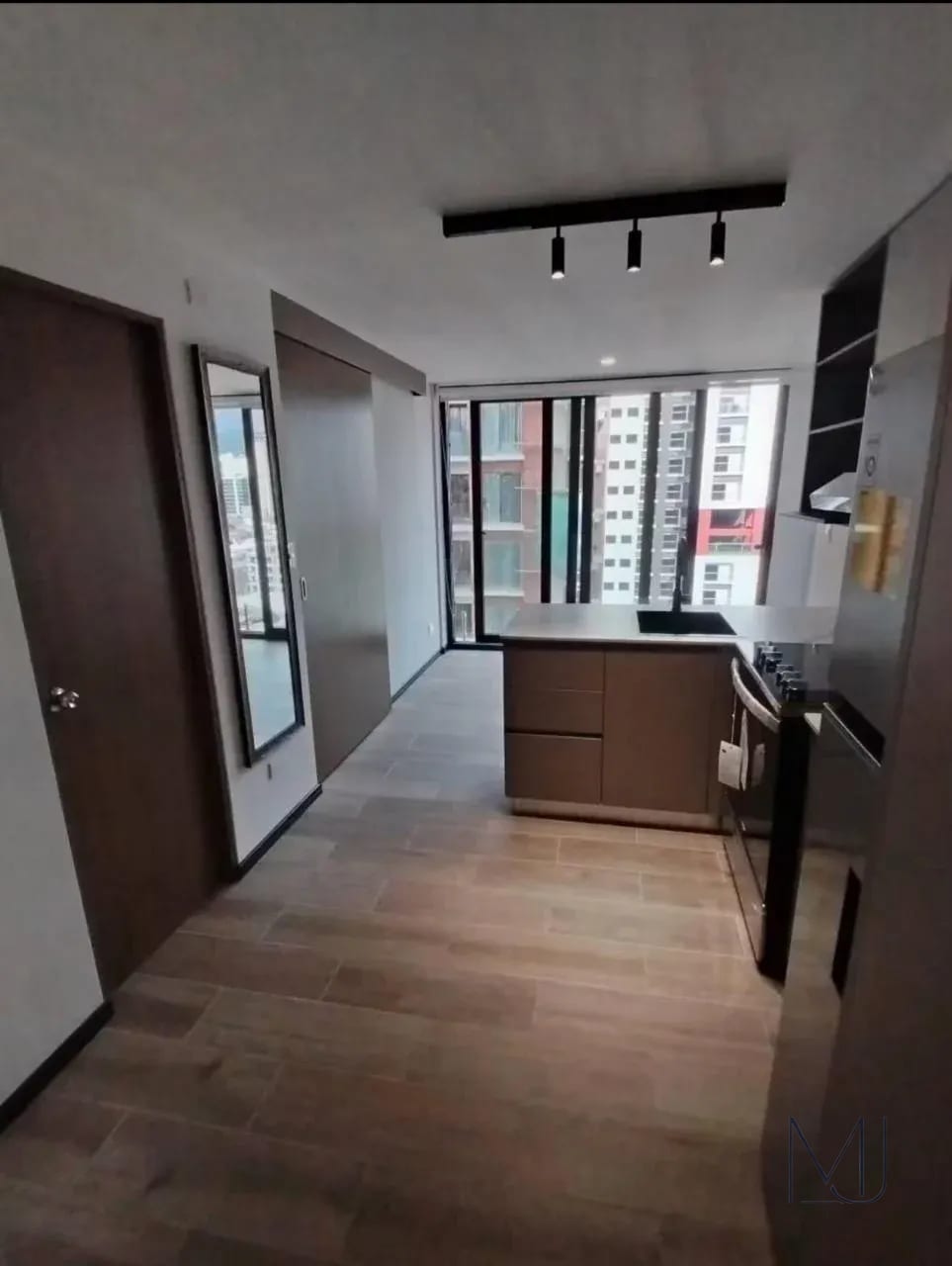 Apartamento en Alquiler | Biko | Zona 10 | 1 Habitación | Nuevo — Apartamento en Alquiler en Biko, Zona 10, Guatemala, Ciudad — foto 1 de 9