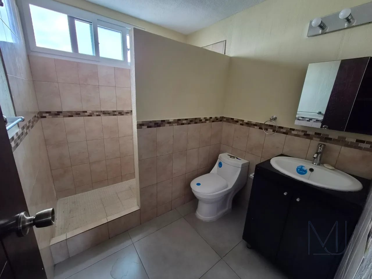 Casa en Renta | Residencial La Villa | Zona 14 | 3 habitaciones — Casa en Alquiler en La Villa, Zona 14, Guatemala, Ciudad — foto 14 de 16