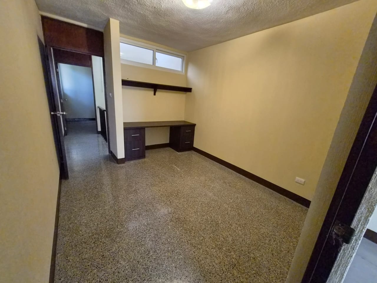 Casa en Renta | Residencial La Villa | Zona 14 | 3 habitaciones — Casa en Alquiler en La Villa, Zona 14, Guatemala, Ciudad — foto 12 de 16