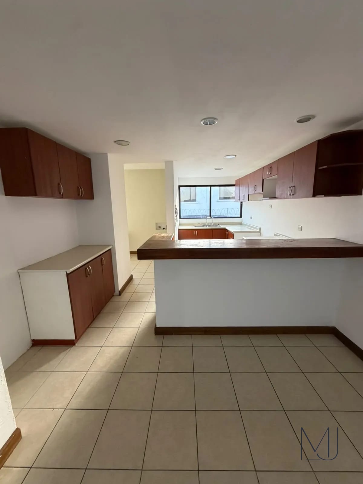 Casa en Renta | Condominio San Mateo | Zona 16 | Jardín Privado — Casa en Alquiler en Zona 16, Guatemala, Ciudad — foto 3 de 16