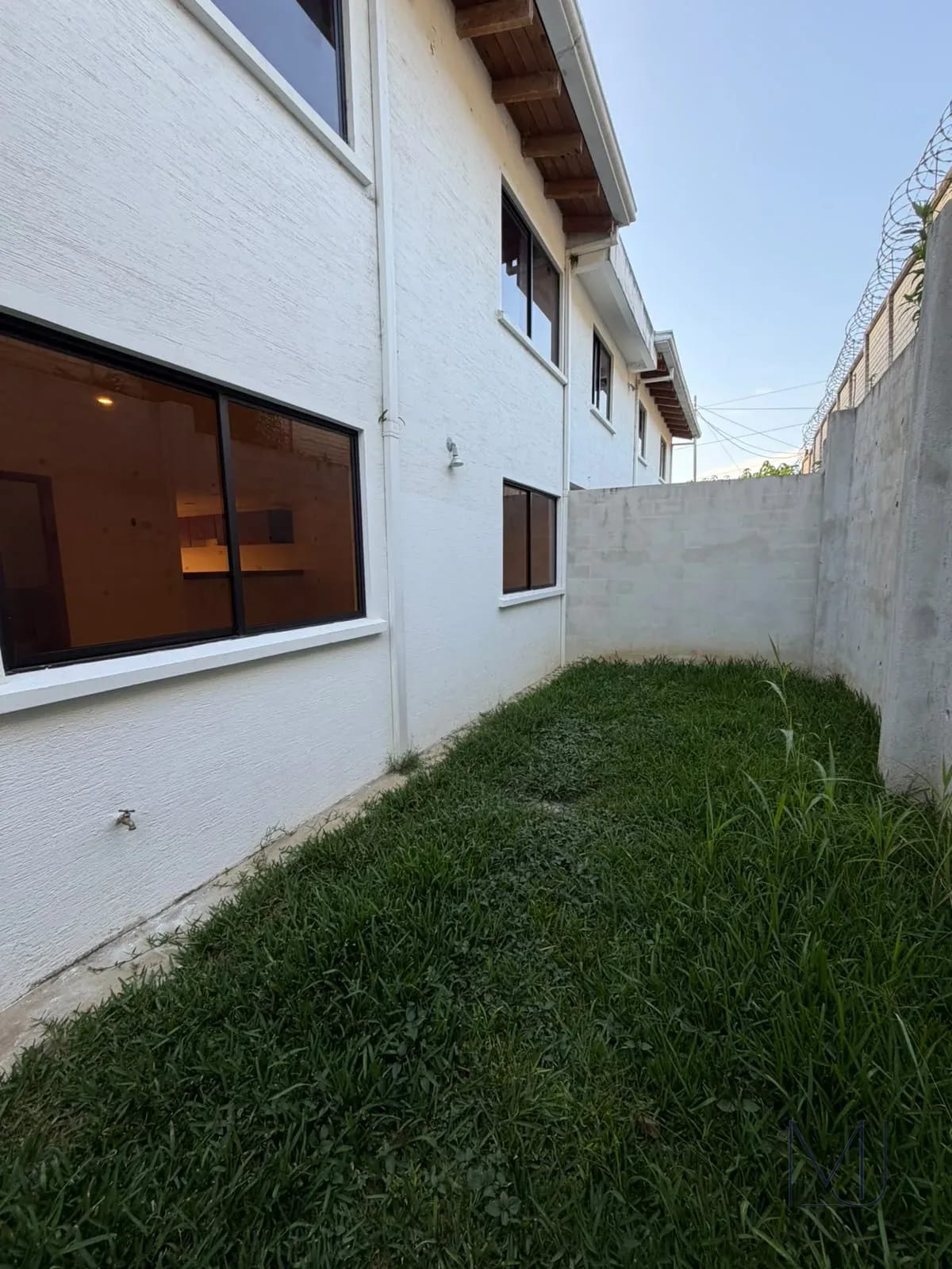 Casa en Renta | Condominio San Mateo | Zona 16 | Jardín Privado — Casa en Alquiler en Zona 16, Guatemala, Ciudad — foto 5 de 16
