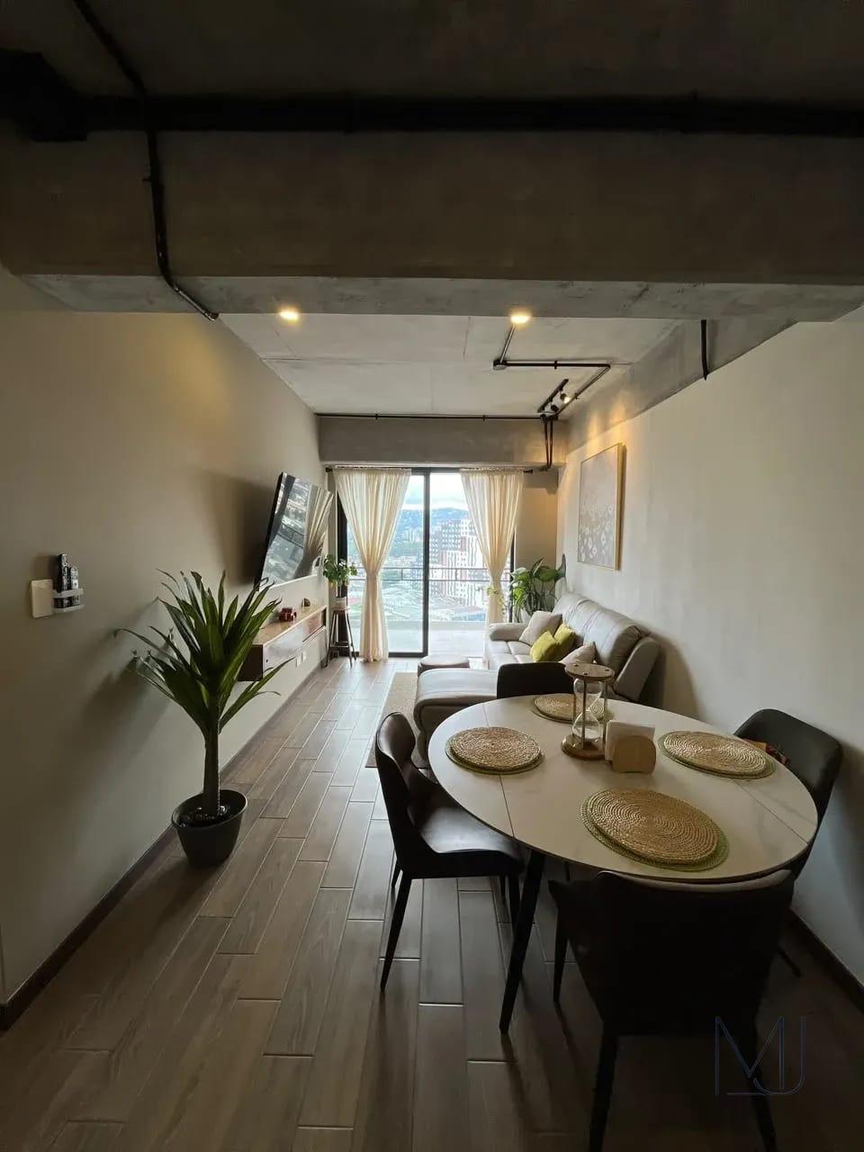 Apartamento en venta | Inara Cuatro Norte | 2 habs | Balcón N. alto — Apartamento en Venta en Inara Cuatro Norte, Zona 4, Guatemala, Ciudad — foto 1 de 16