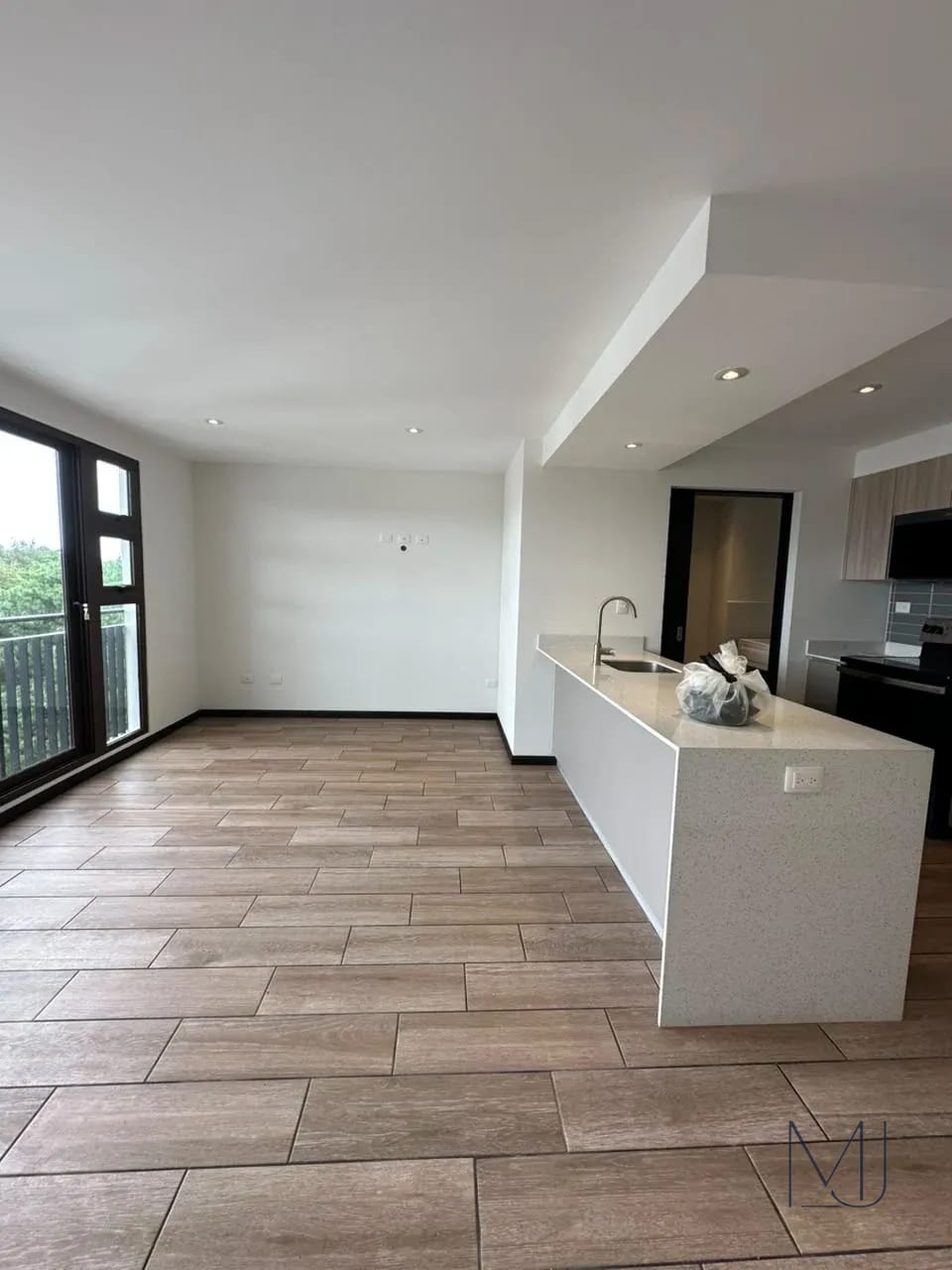 Apartamento en Renta | San Isidro 2021 | Zona 16 | 2 Habitaciones — Apartamento en Alquiler en San Isidro 20/21, Zona 16, Guatemala, Ciudad — foto 1 de 16